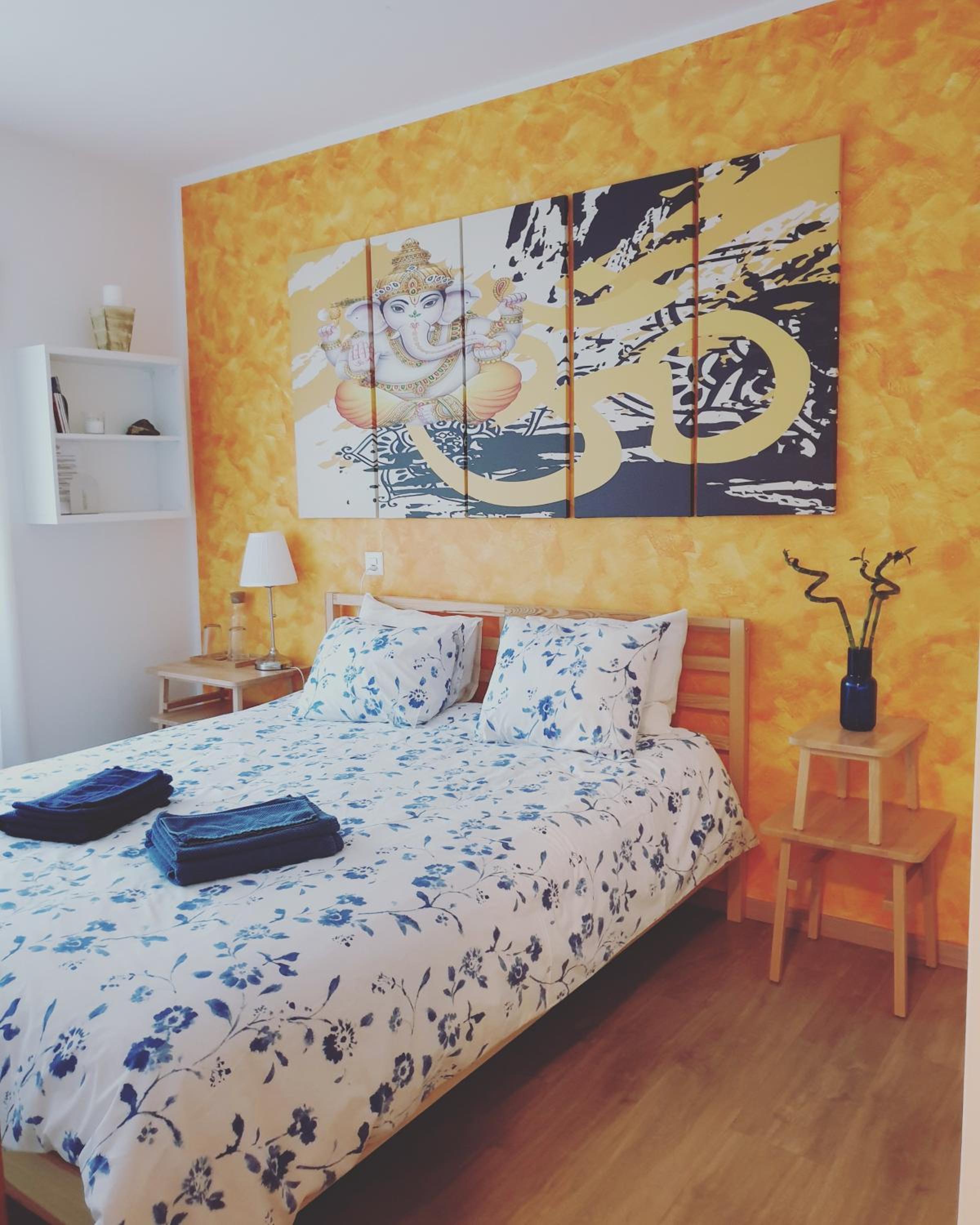 Standard Double Room With Shared Bathroom