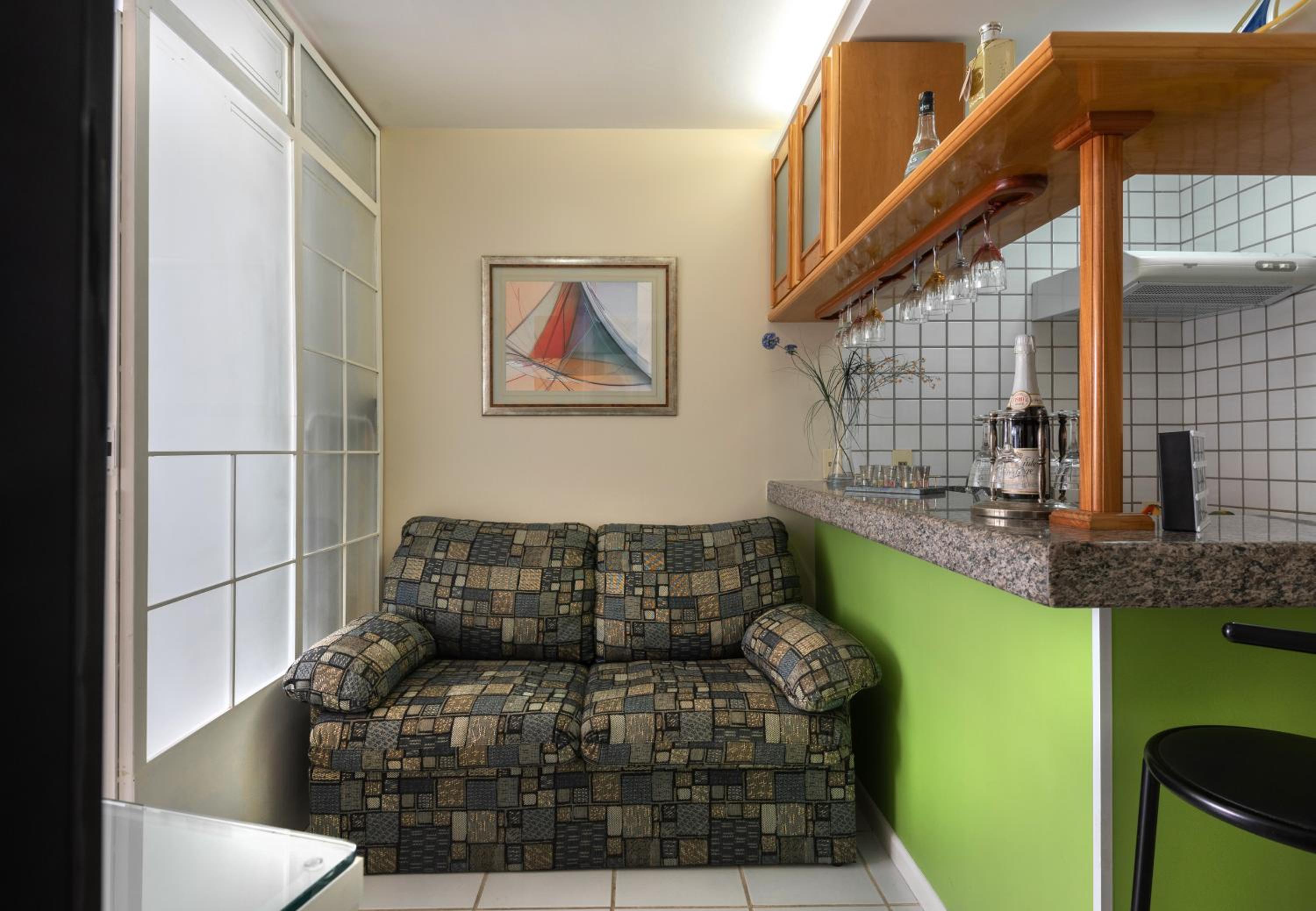 One-Bedroom Apartment - Photo 7