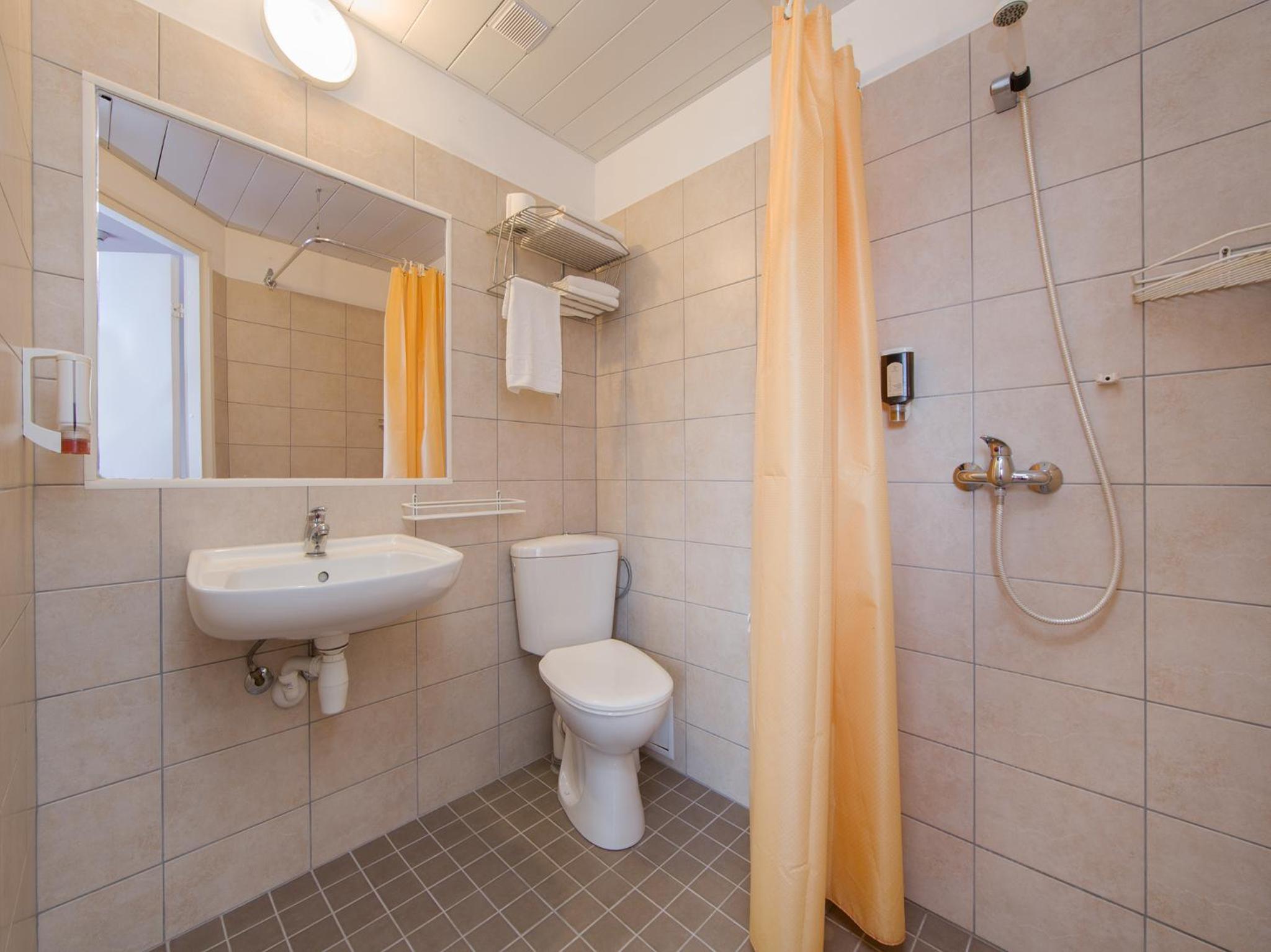Single Room photo 3