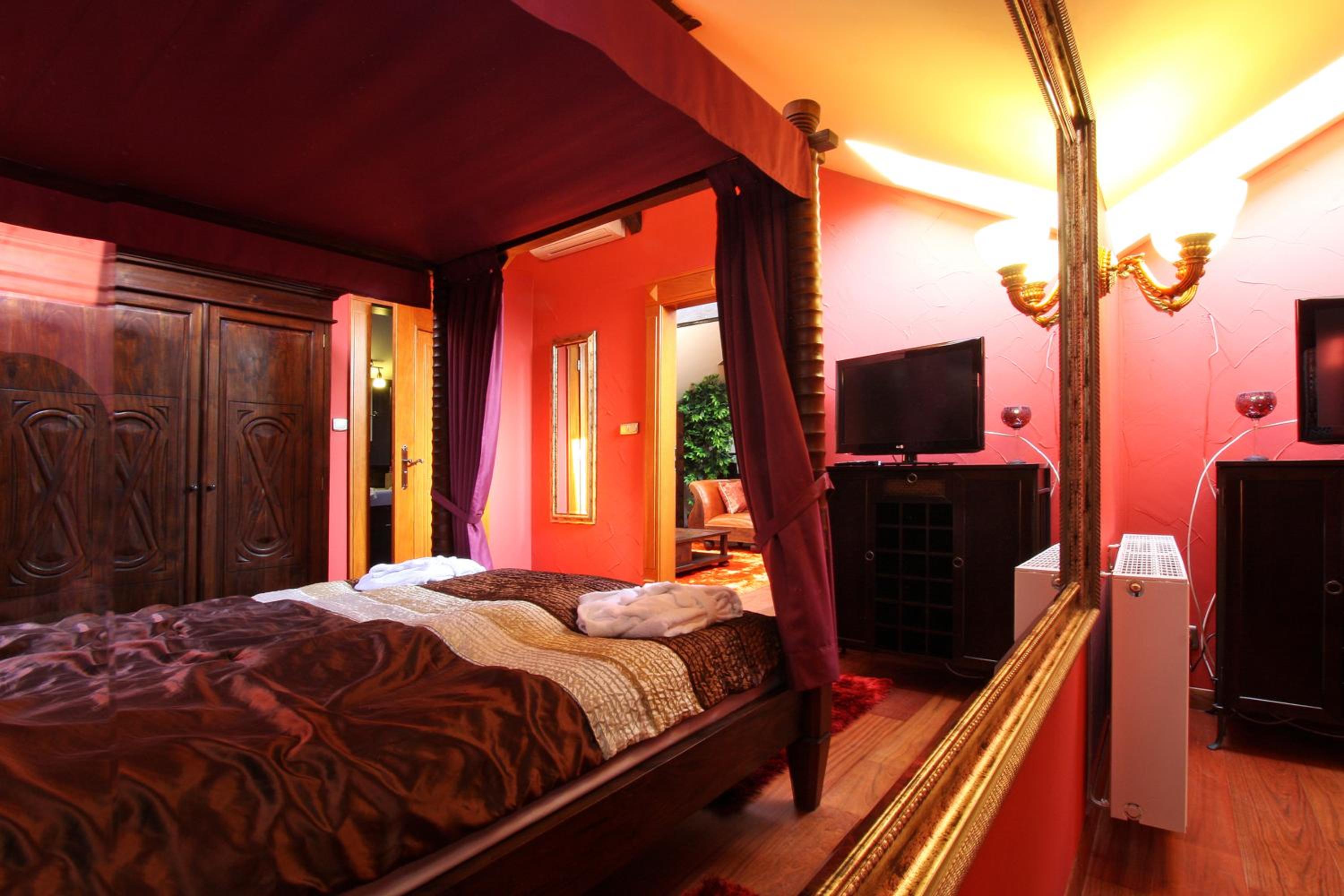 One-Bedroom Apartment - Penthouse with unlimited access to Roman Terms photo 1