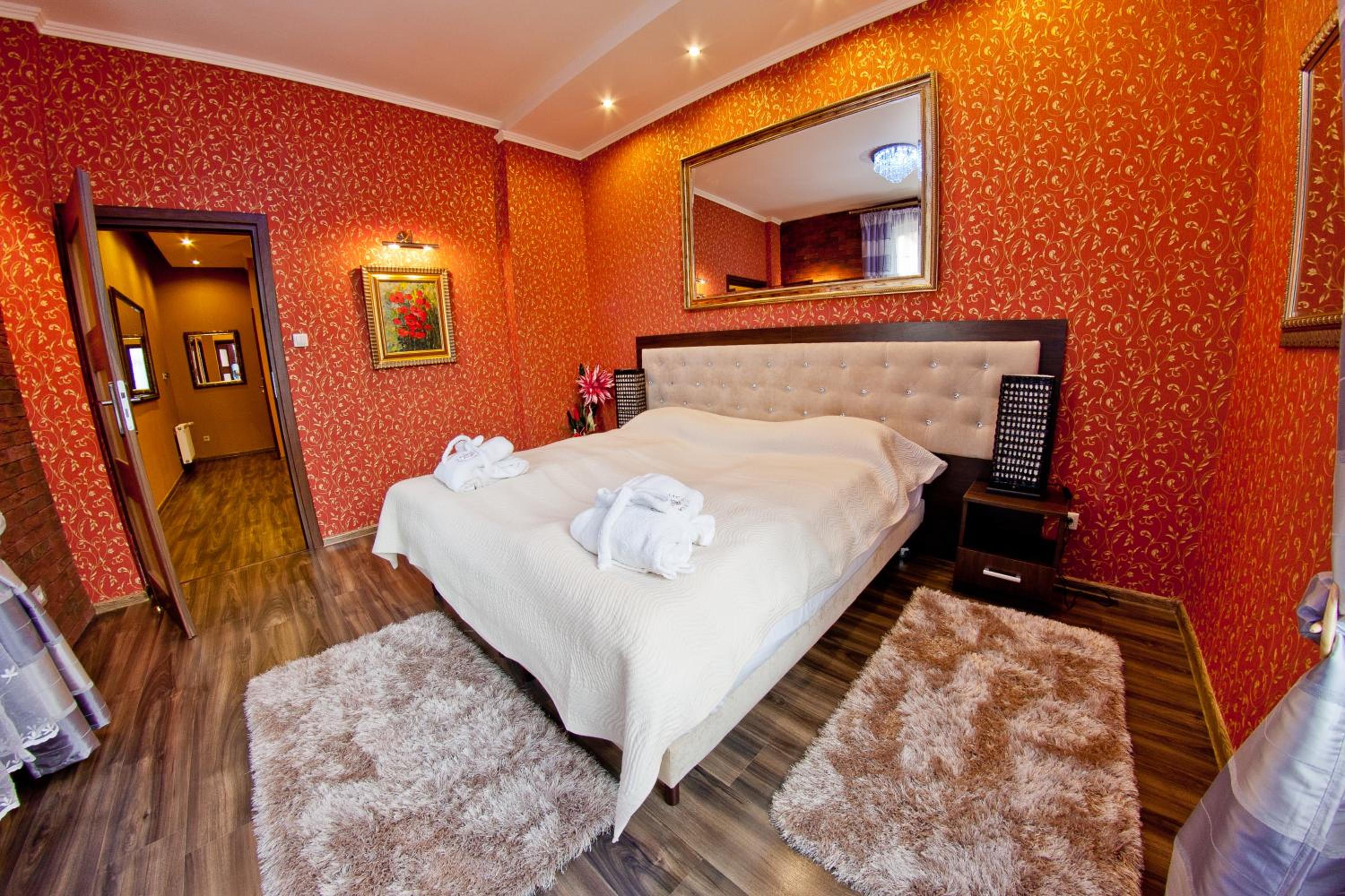 Suite with unlimited access to Roman Terms - Photo 6