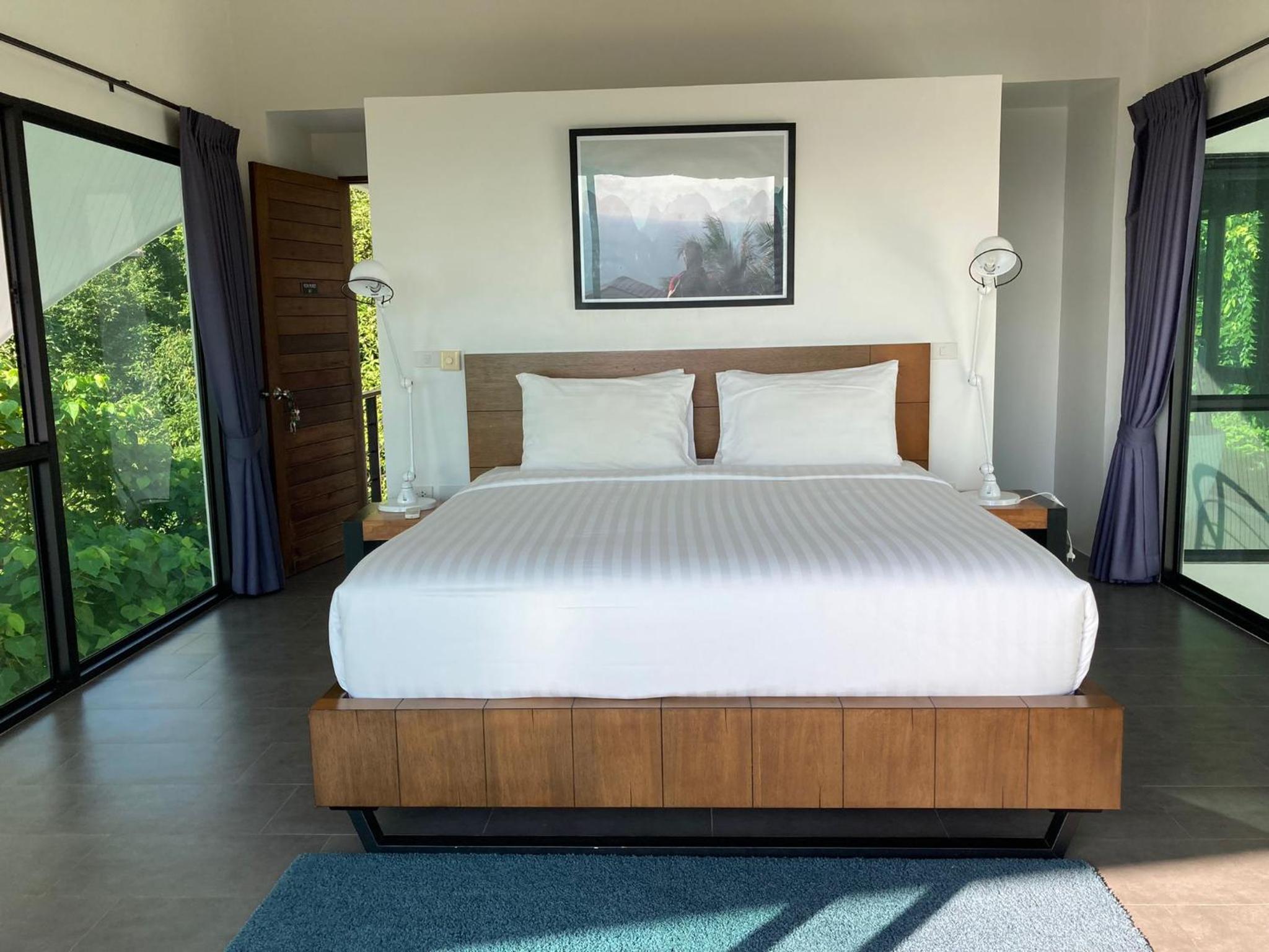 Deluxe Double Room with Balcony and Sea View - Photo 9
