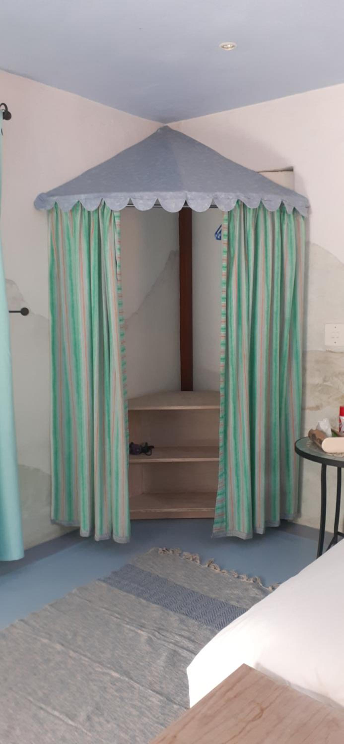 One-Bedroom House - Photo 27