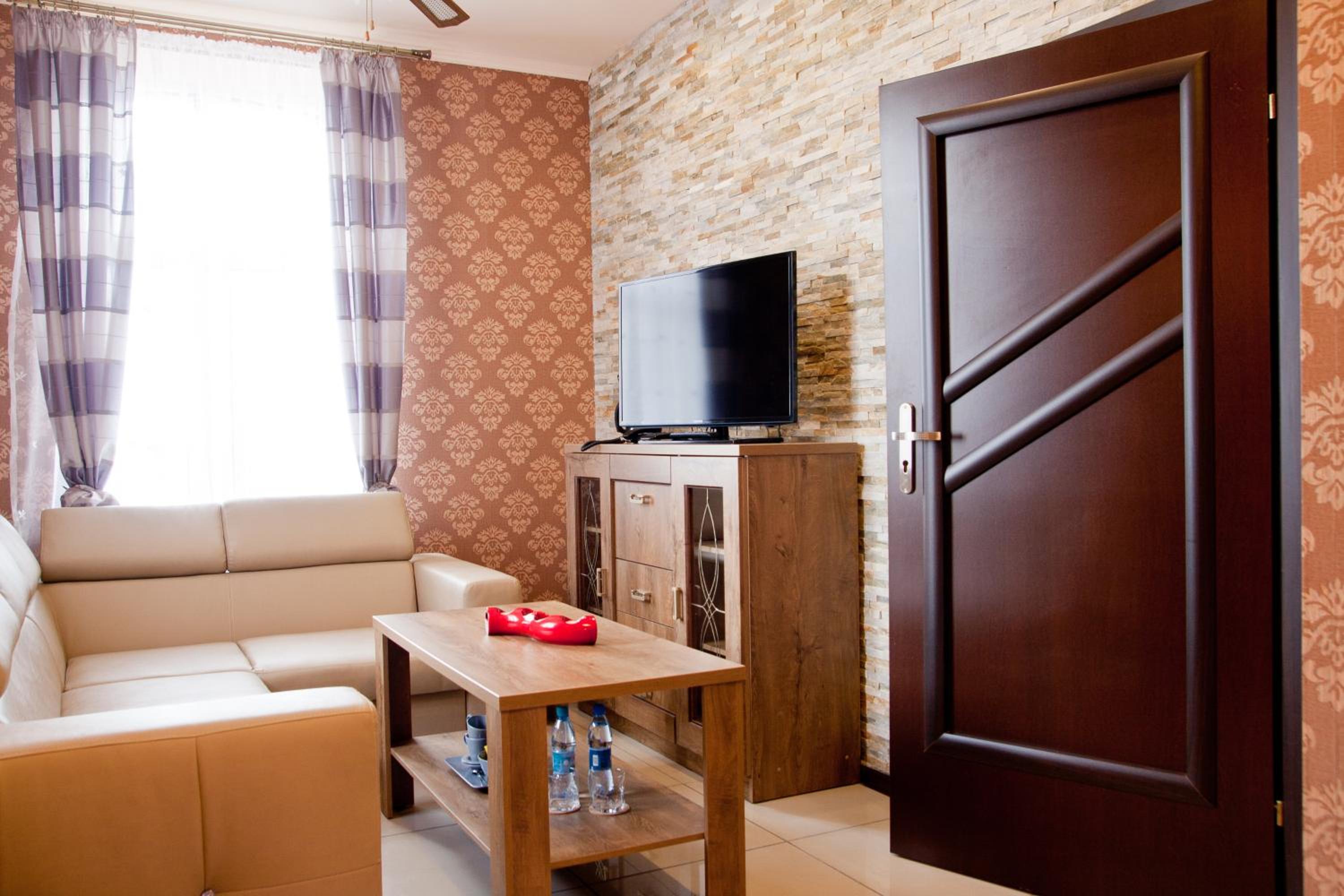 Exclusive Suite with unlimited access to Roman Terms - Photo 4