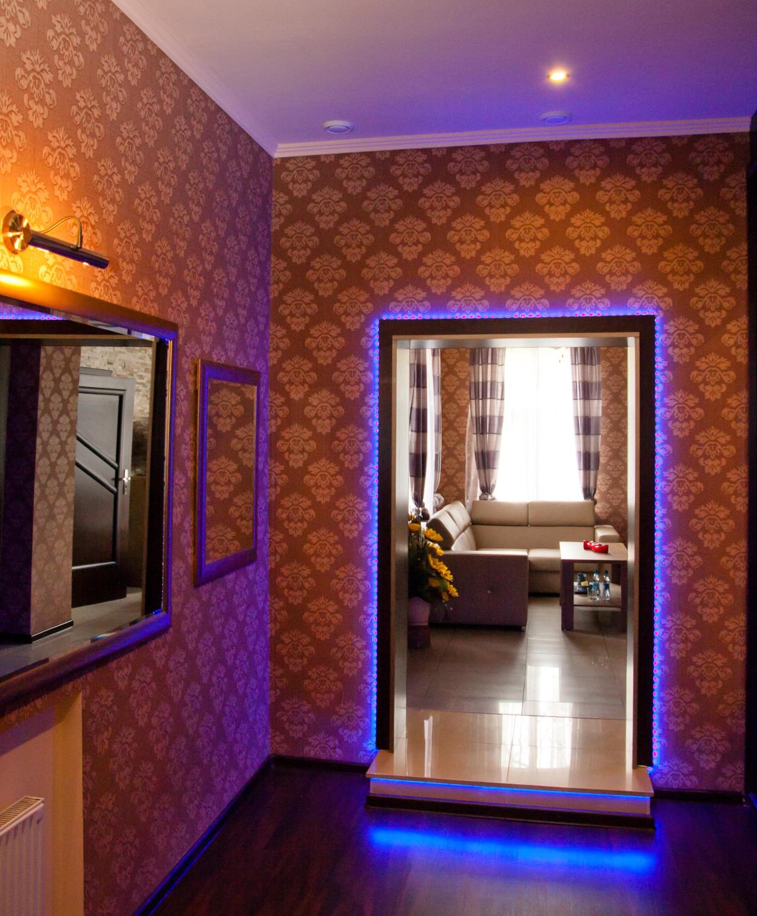 Exclusive Suite with unlimited access to Roman Terms - Photo 2