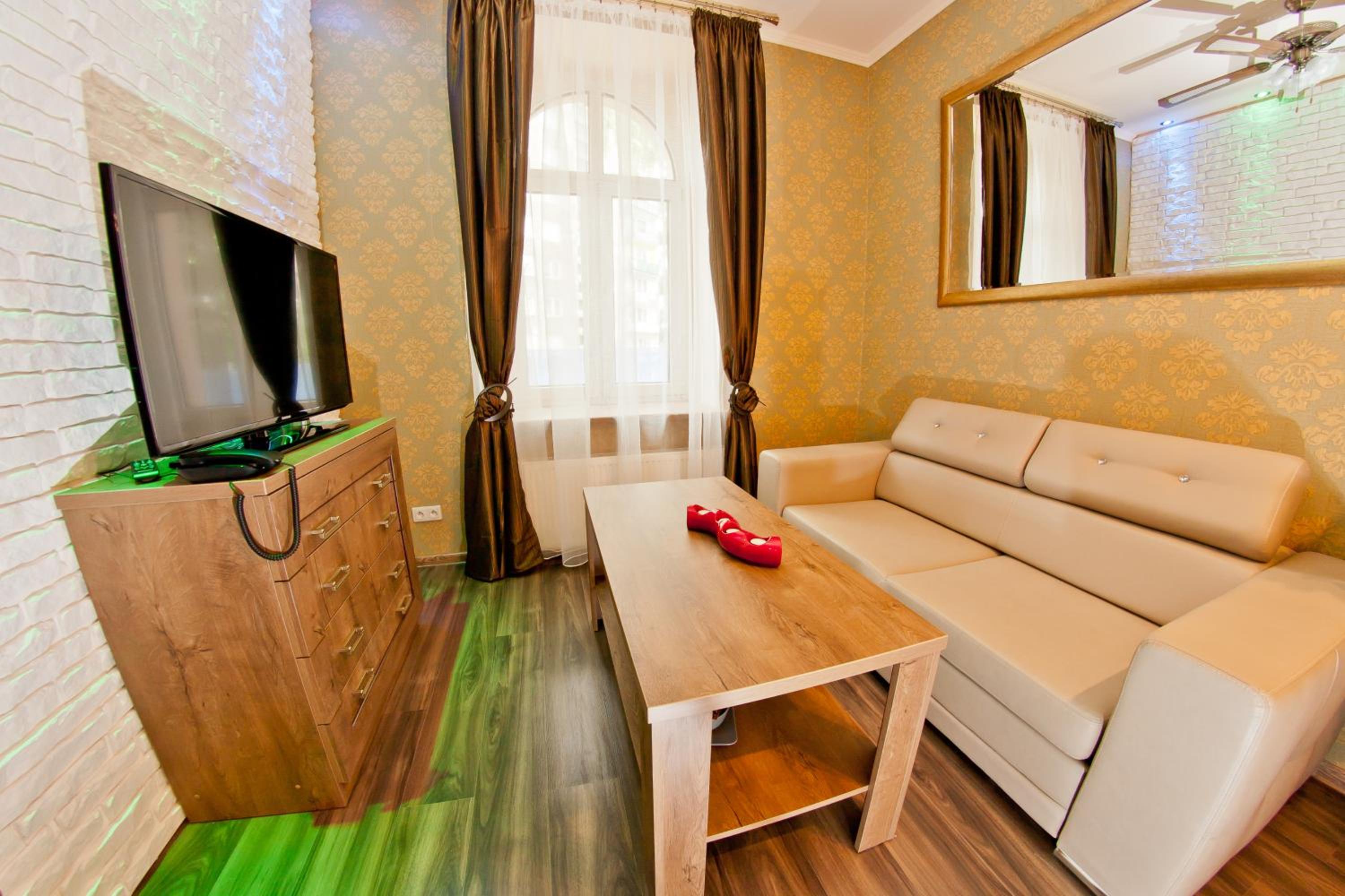 Exclusive Suite with unlimited access to Roman Terms - Photo 7