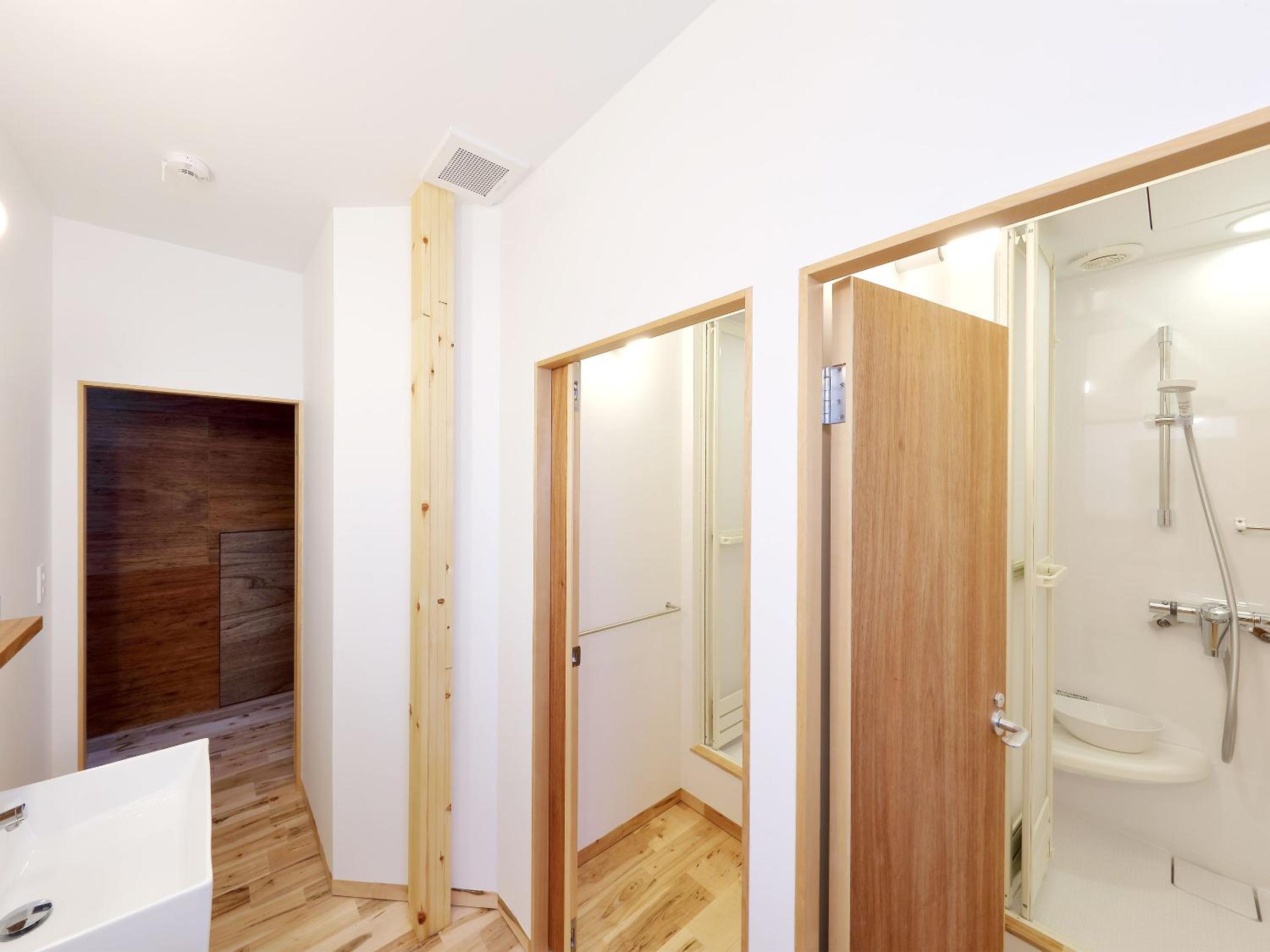Standard Dormitory Room (Female-only Floor) photo 3