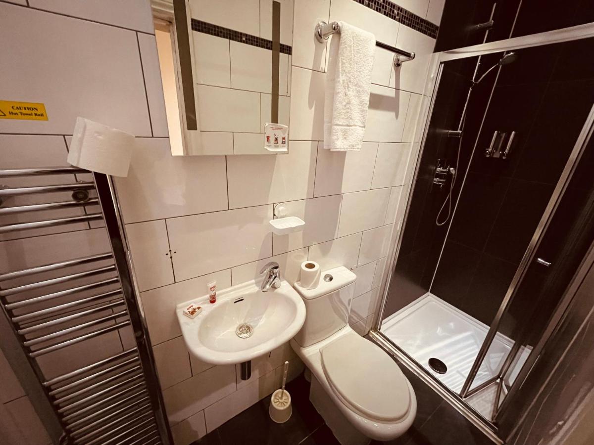 Budget Compact Double Without Window photo 2