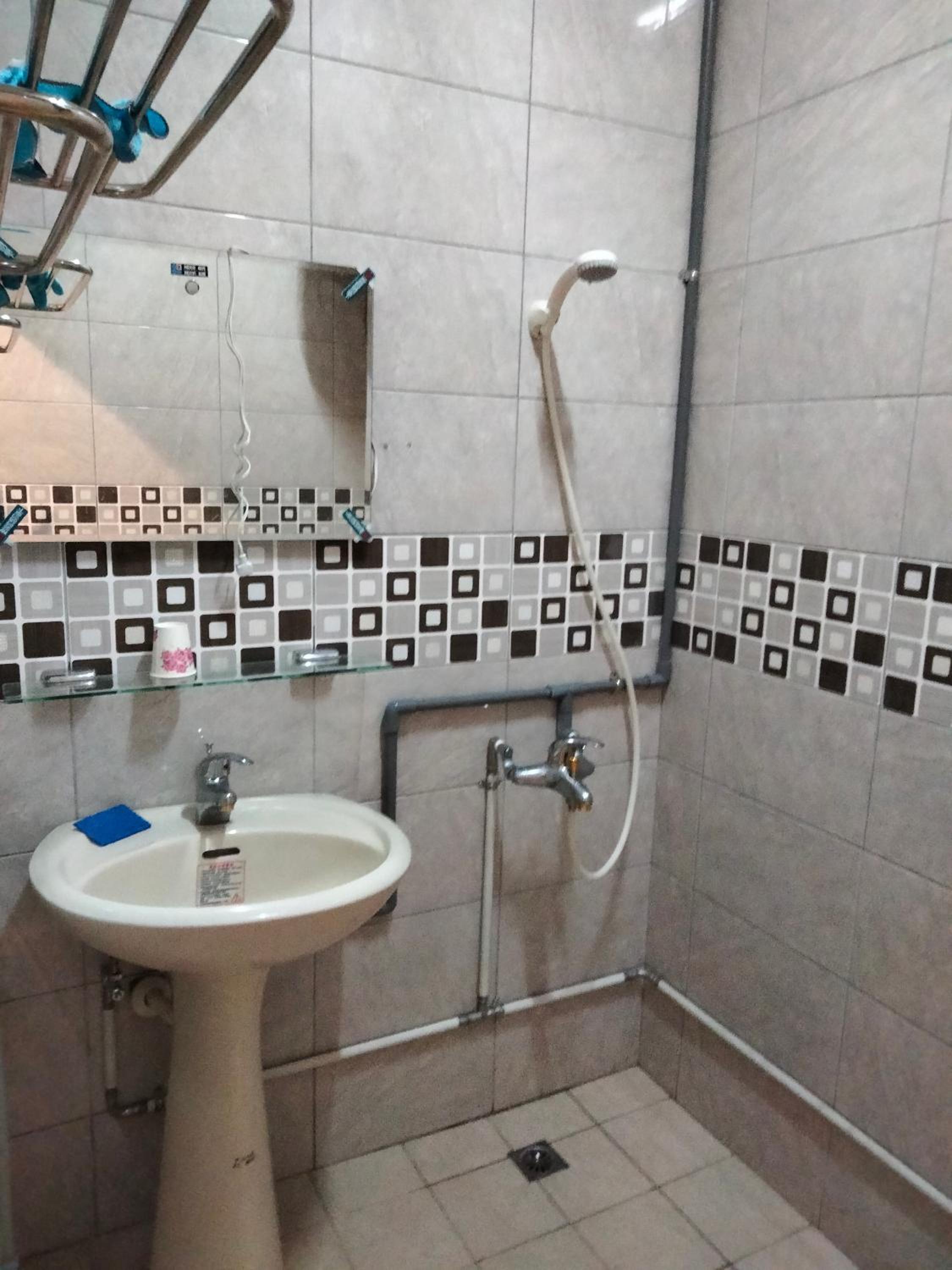 Single Room with Bathroom photo 3