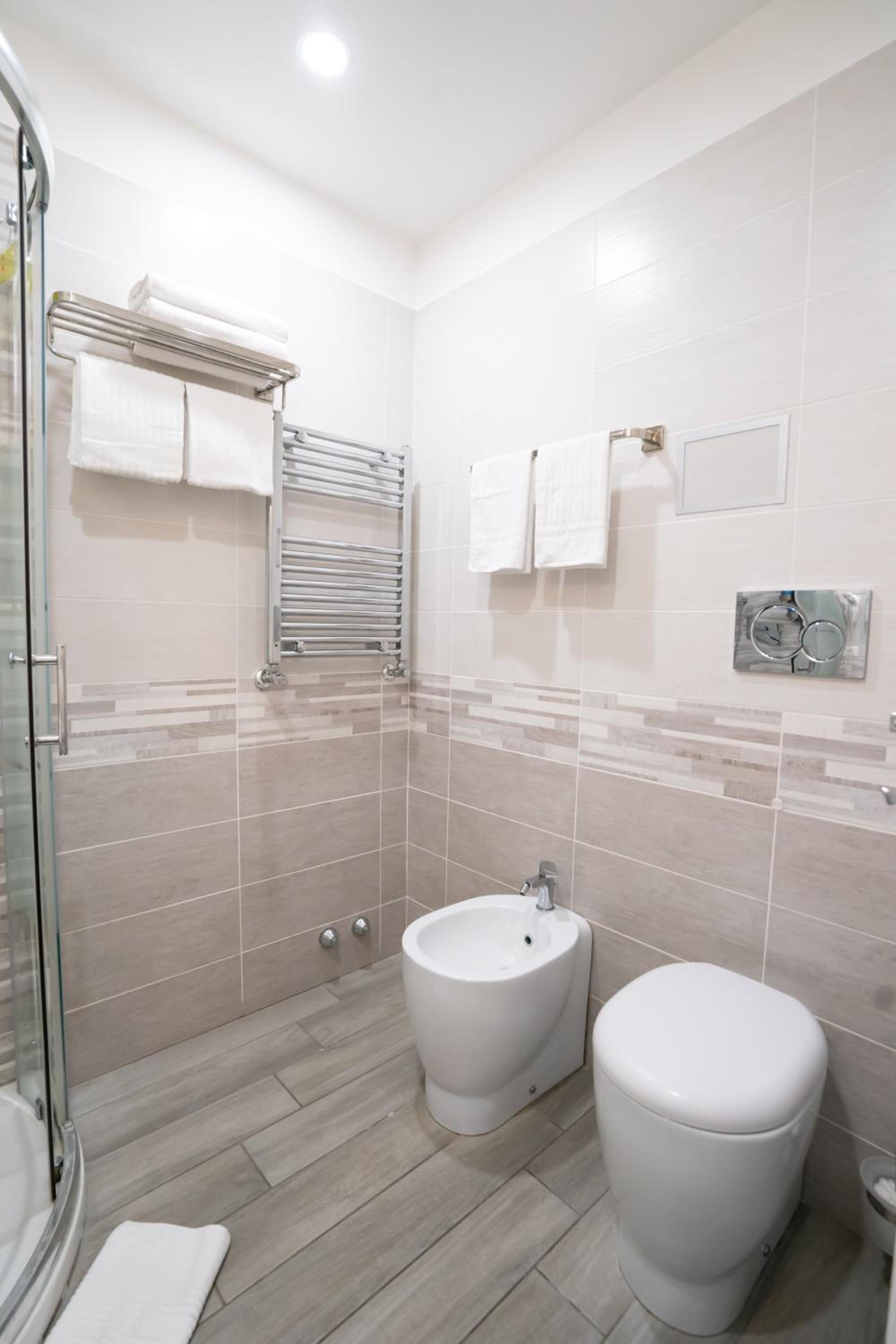 Small Double Room photo 3