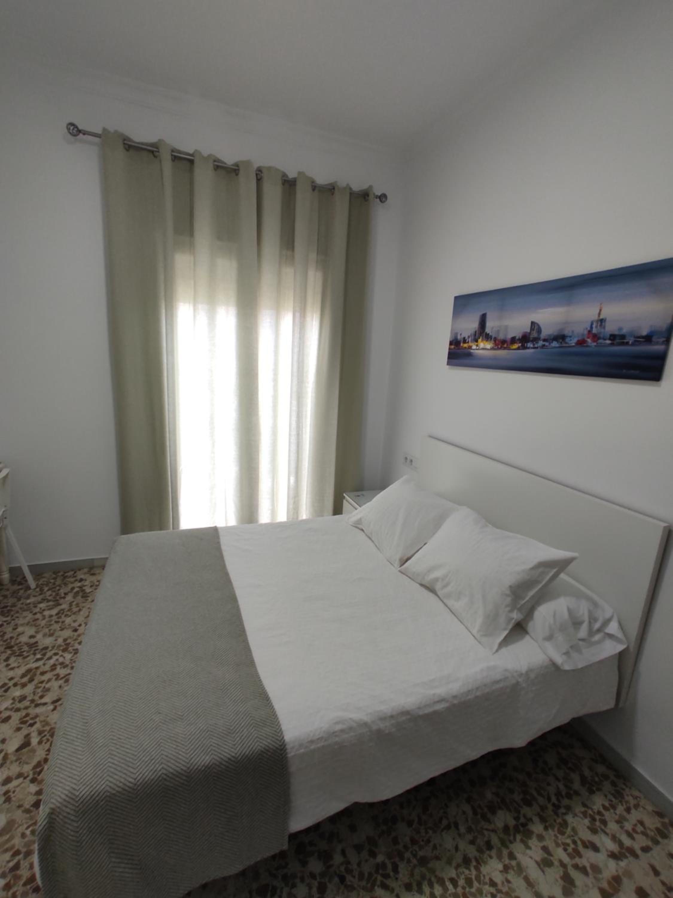 Double Room with Balcony - Photo 7