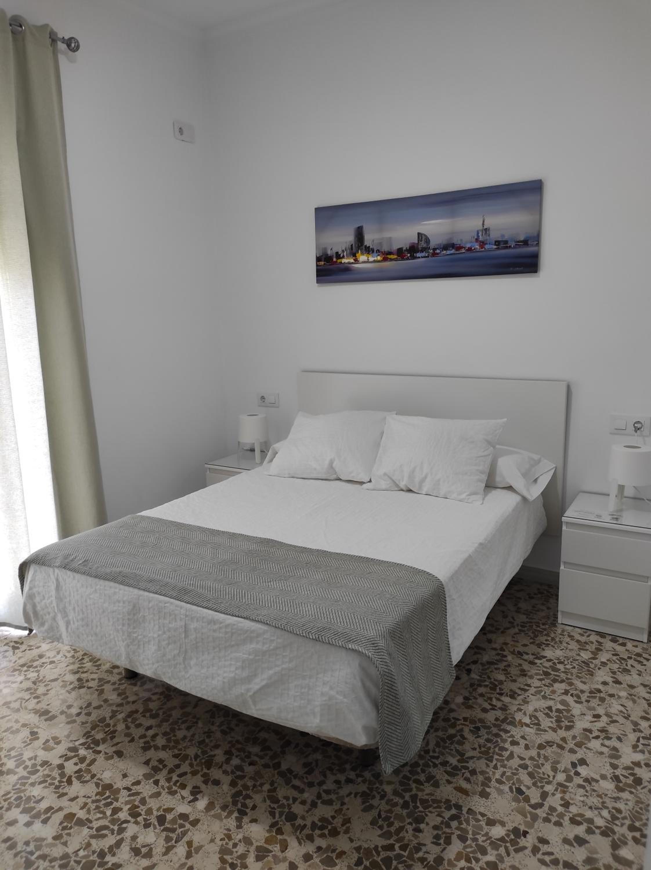 Double Room with Balcony - Photo 2