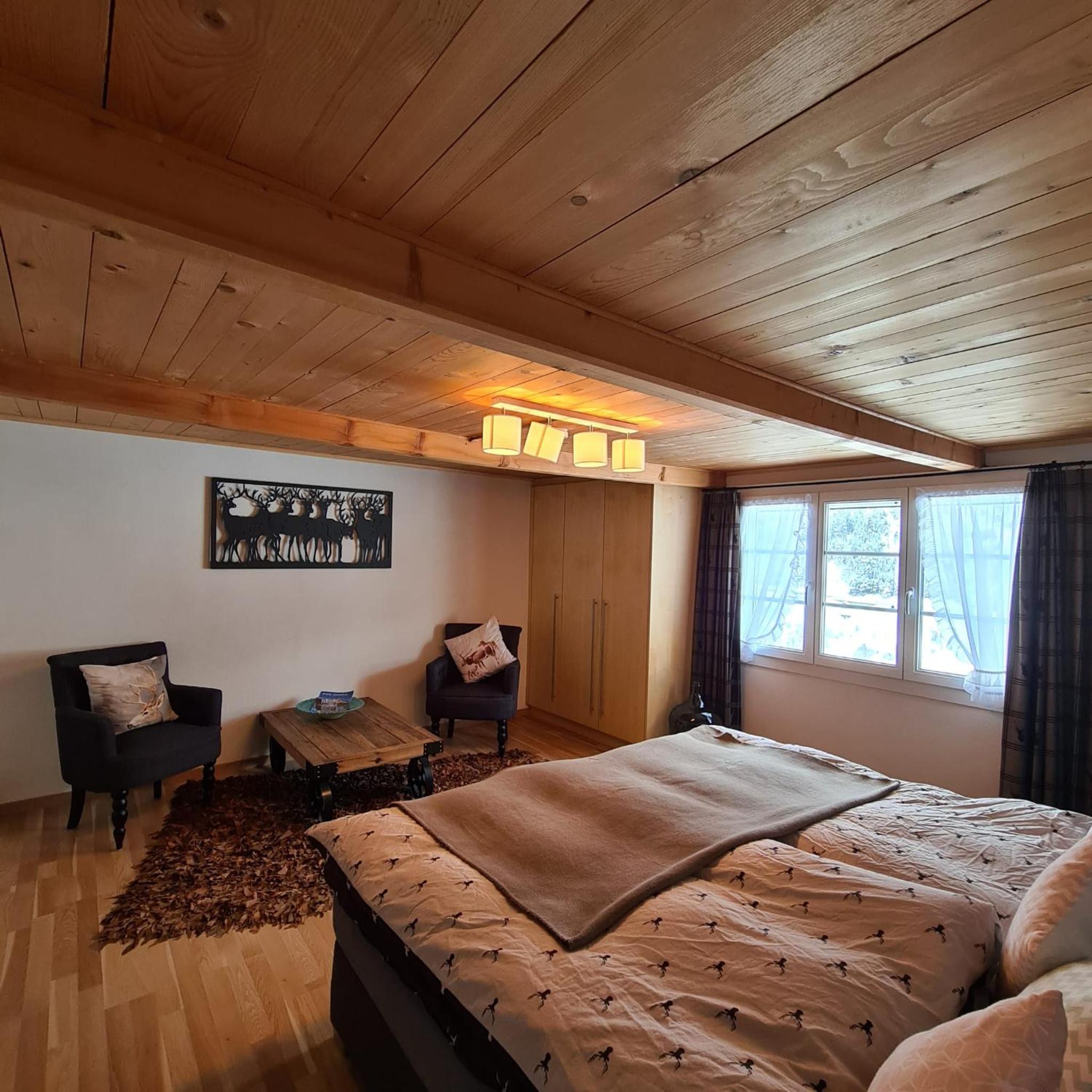 Double Room with Shared Bathroom photo 2