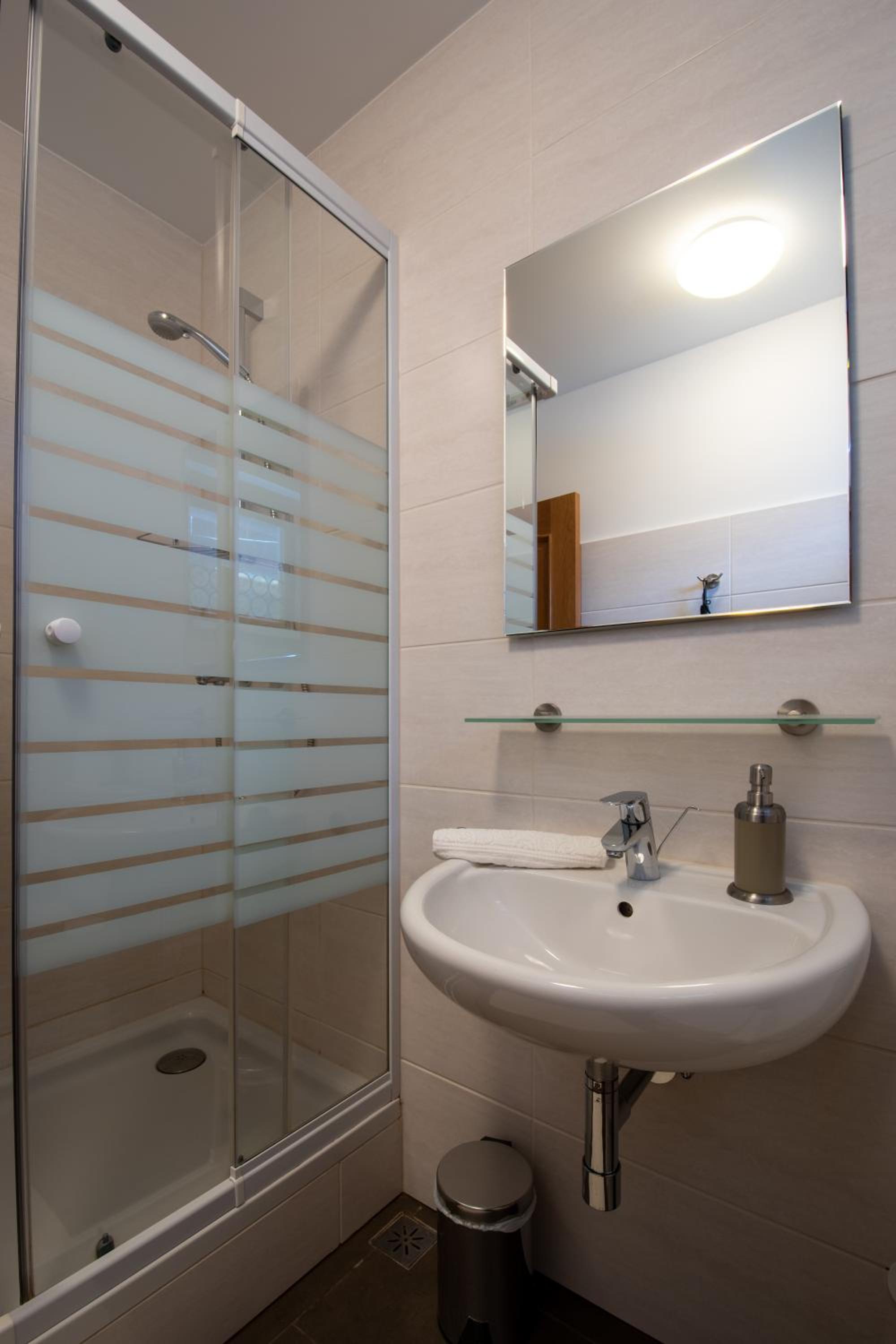 Comfort One-Bedroom Apartment with Balcony photo 3