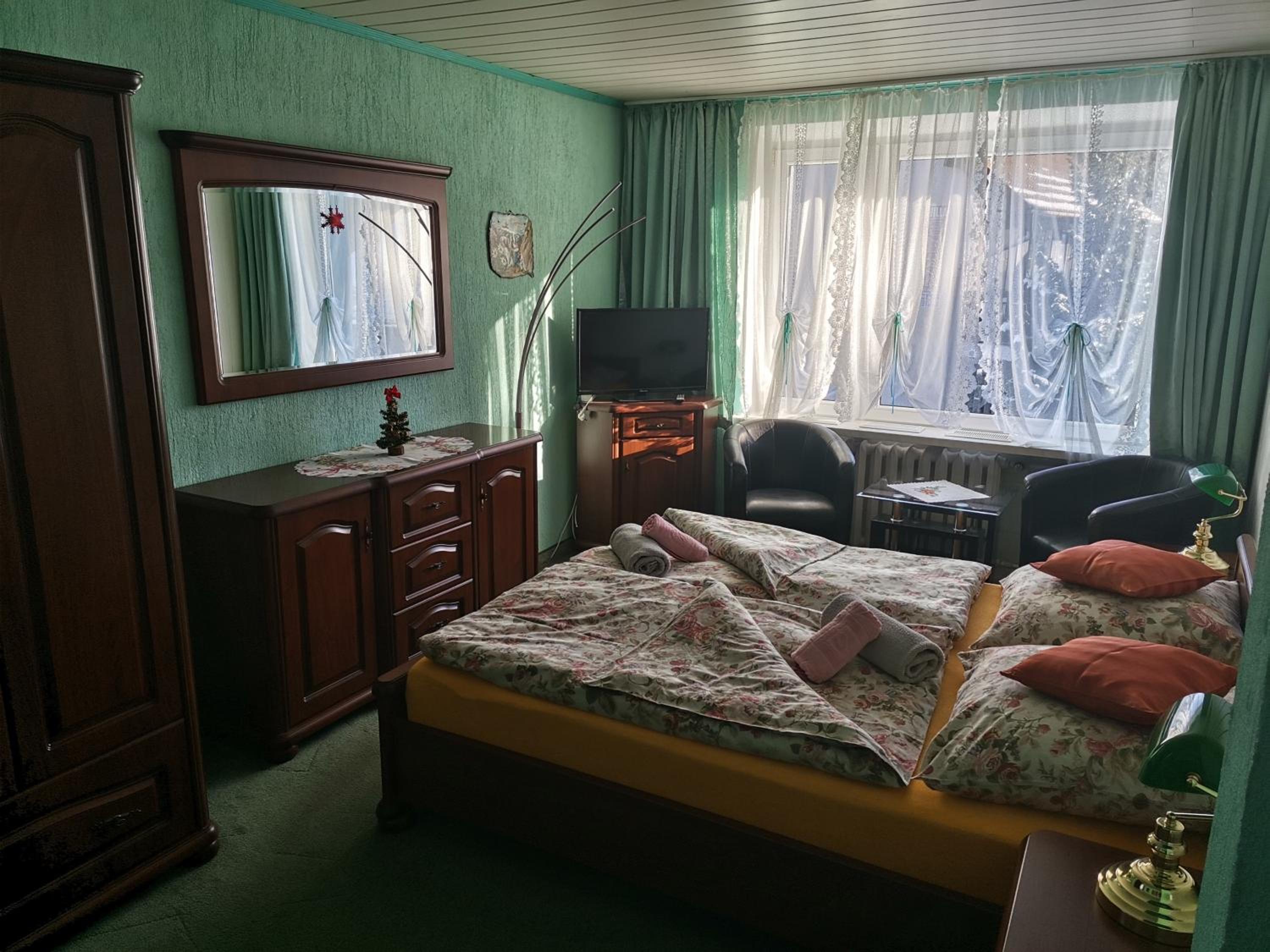 Double Room with Private Bathroom photo 2