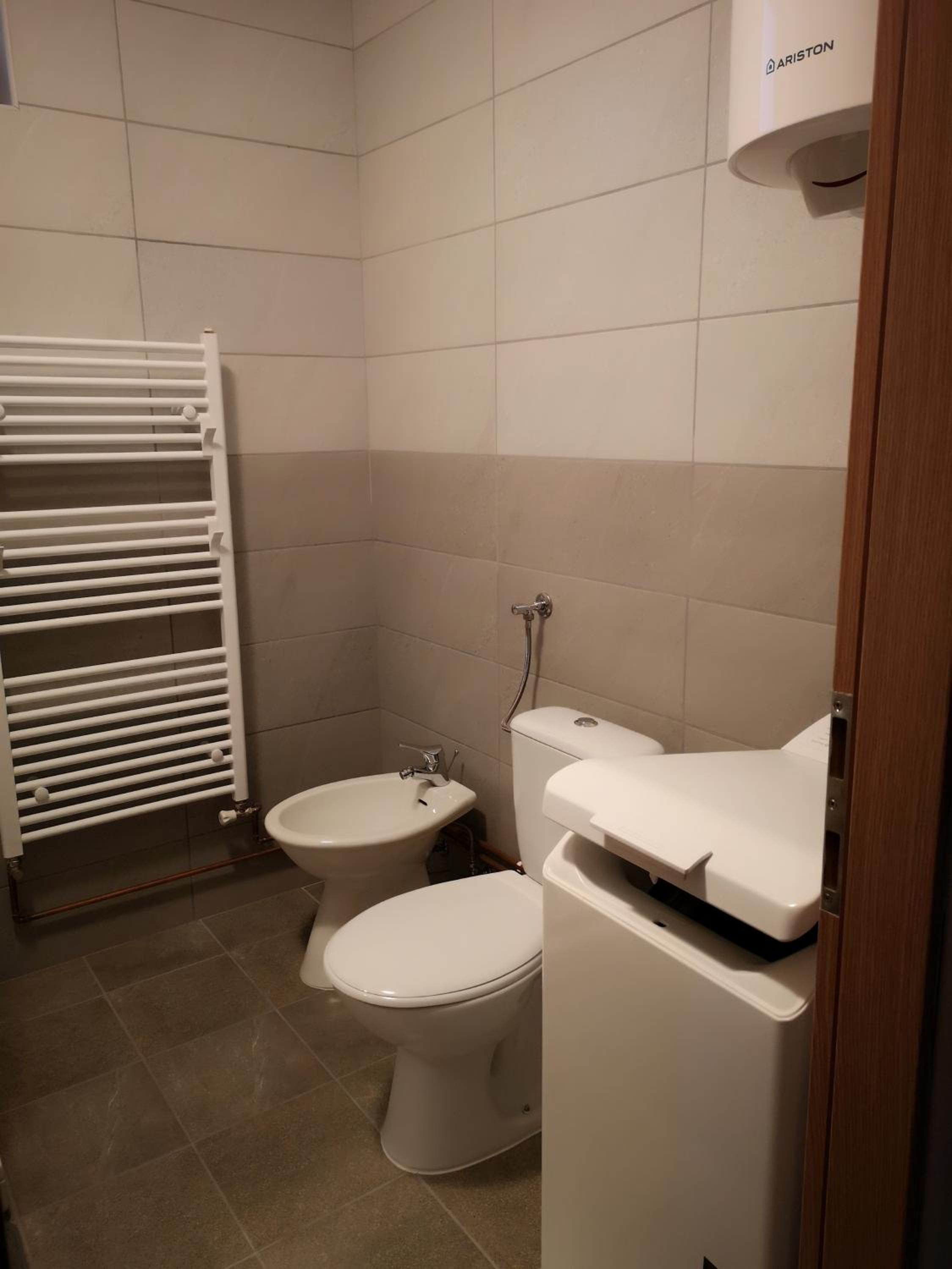 Two-Bedroom Apartment - Photo 8
