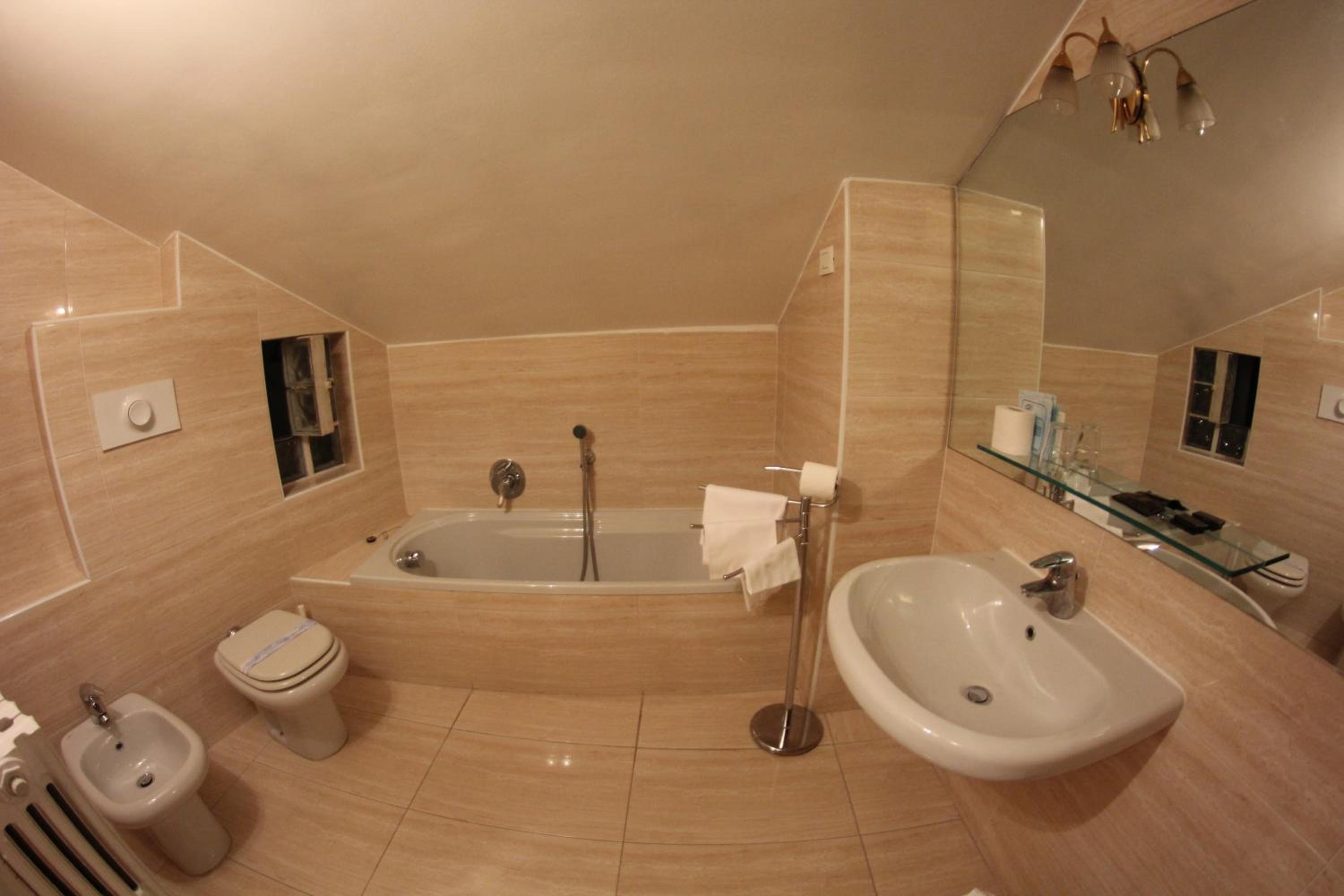 Single Room photo 2