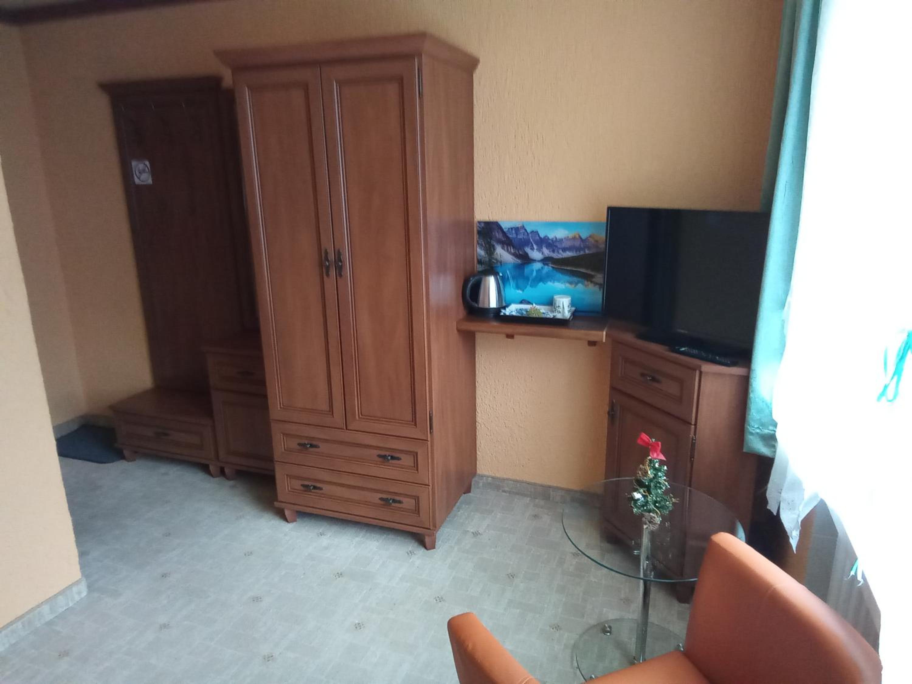 Single Room photo 2