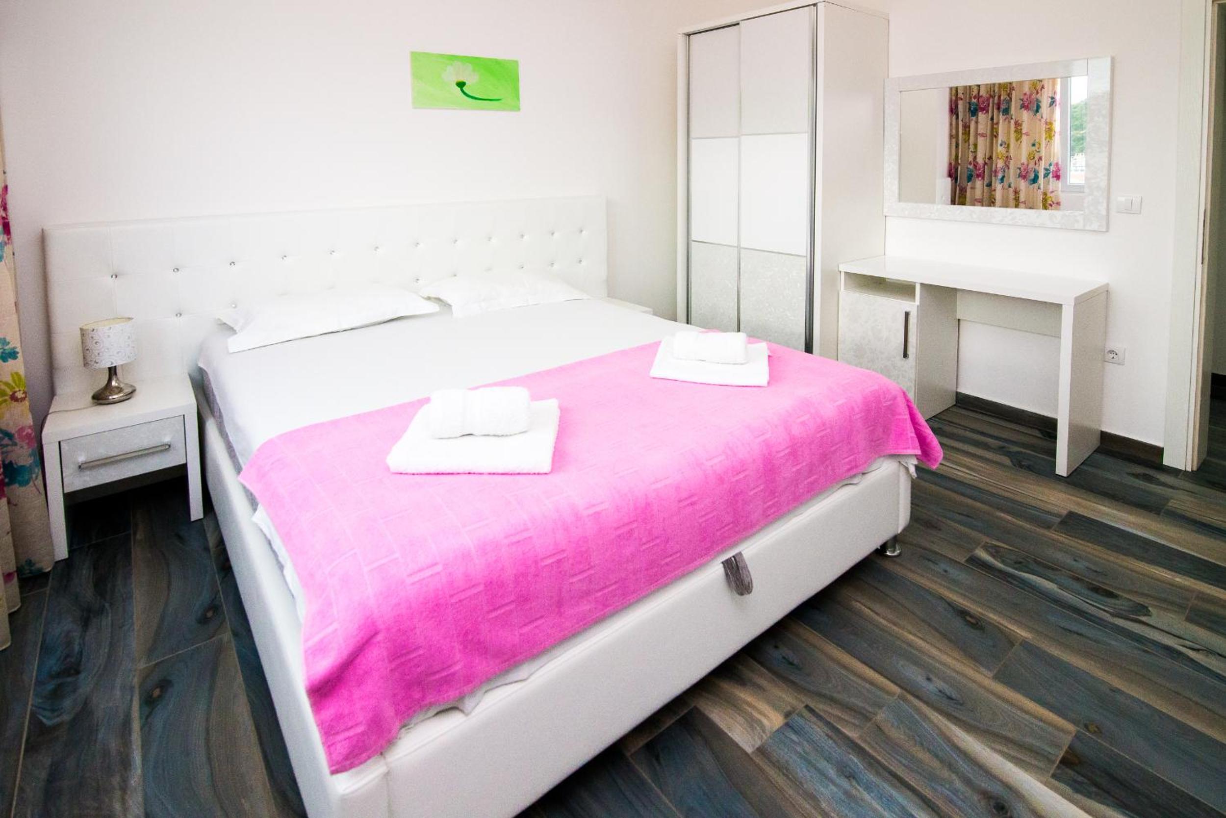 Two-Bedroom Apartment (7)