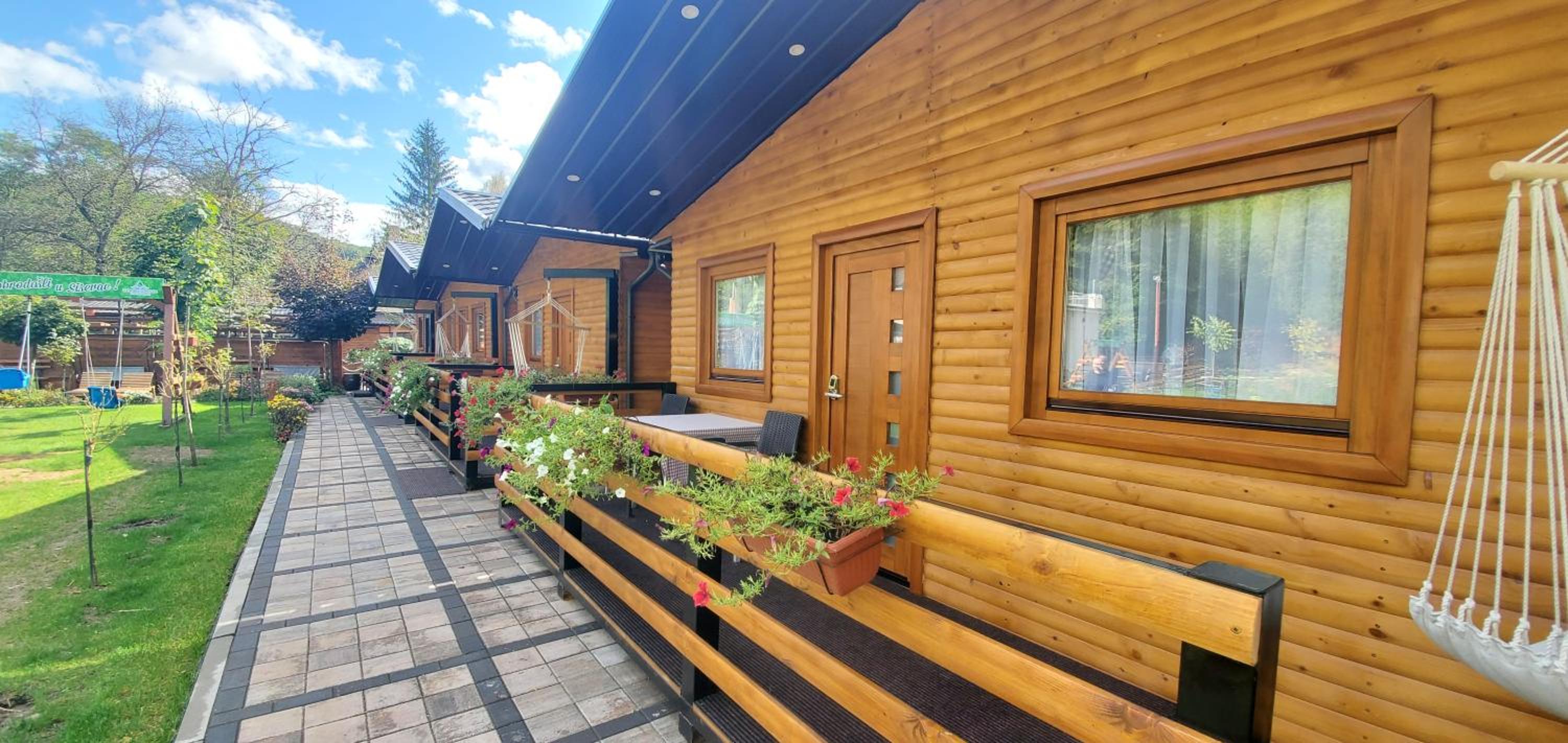 Bungalow with Garden View photo 2