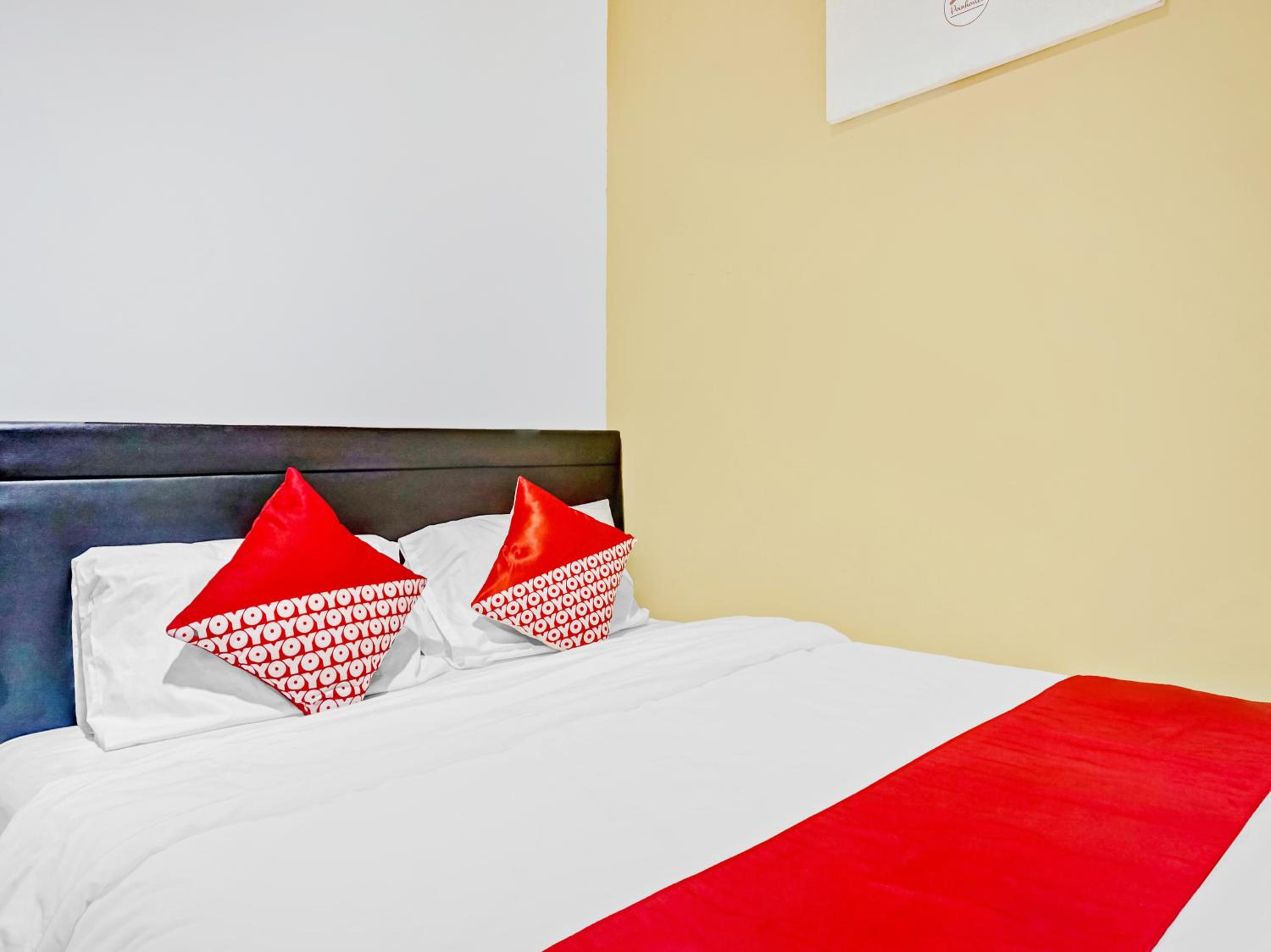 Standard Double Room - Photo 17