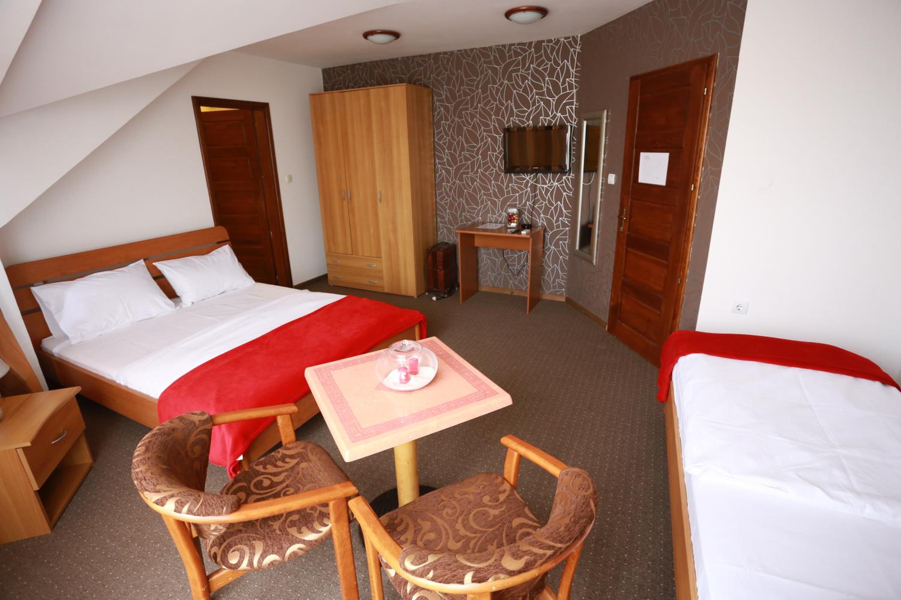 Triple Room with Private Bathroom