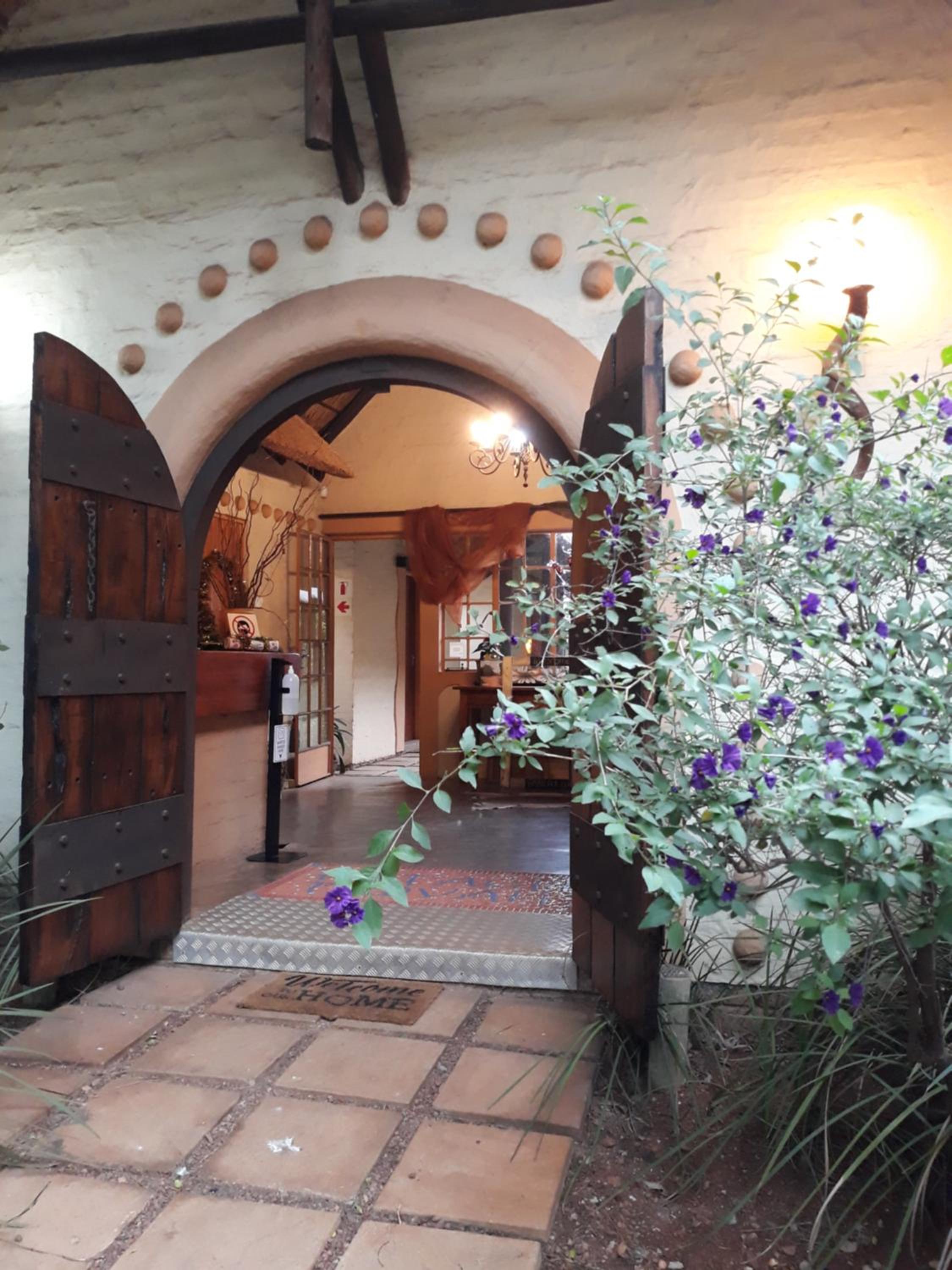 King Room with Garden View - Photo 24