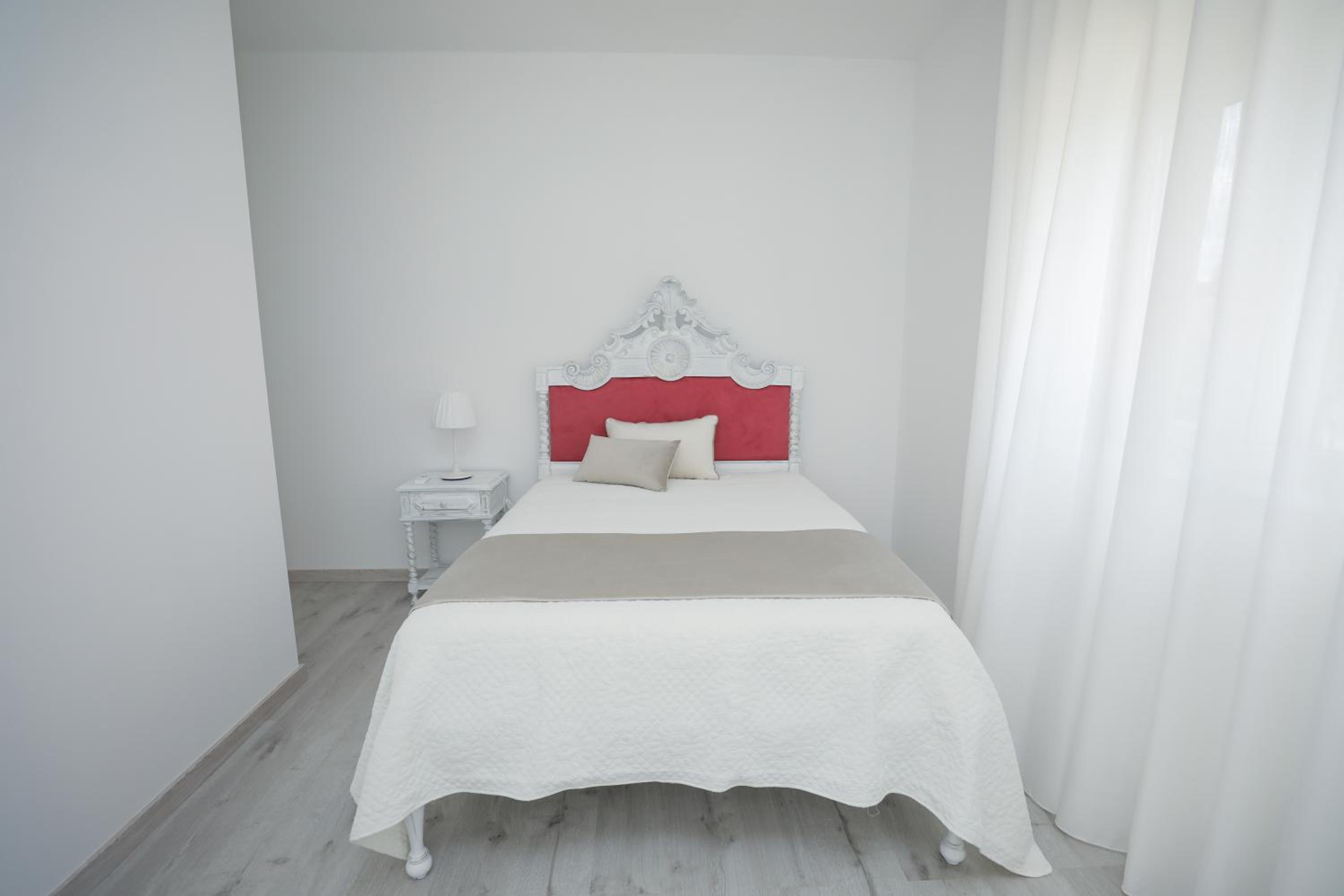 Double Room - Photo 1