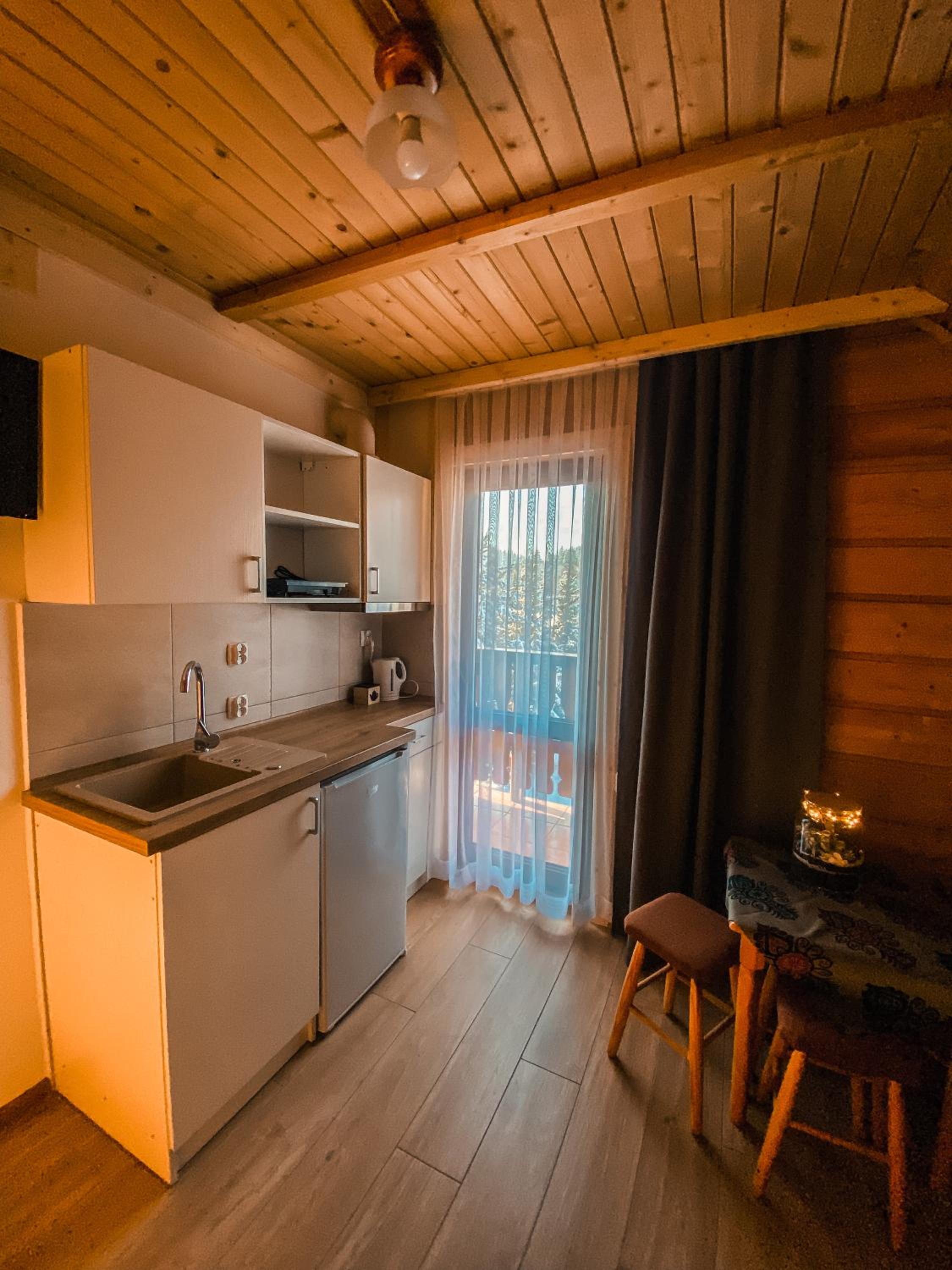 Apartment with Garden View - Photo 10