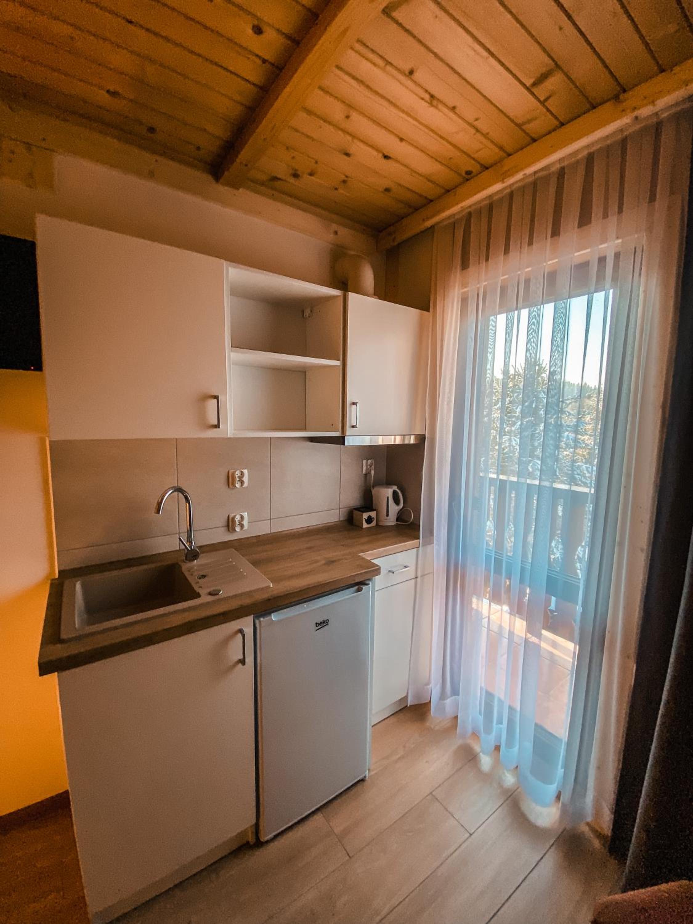Apartment with Garden View - Photo 9