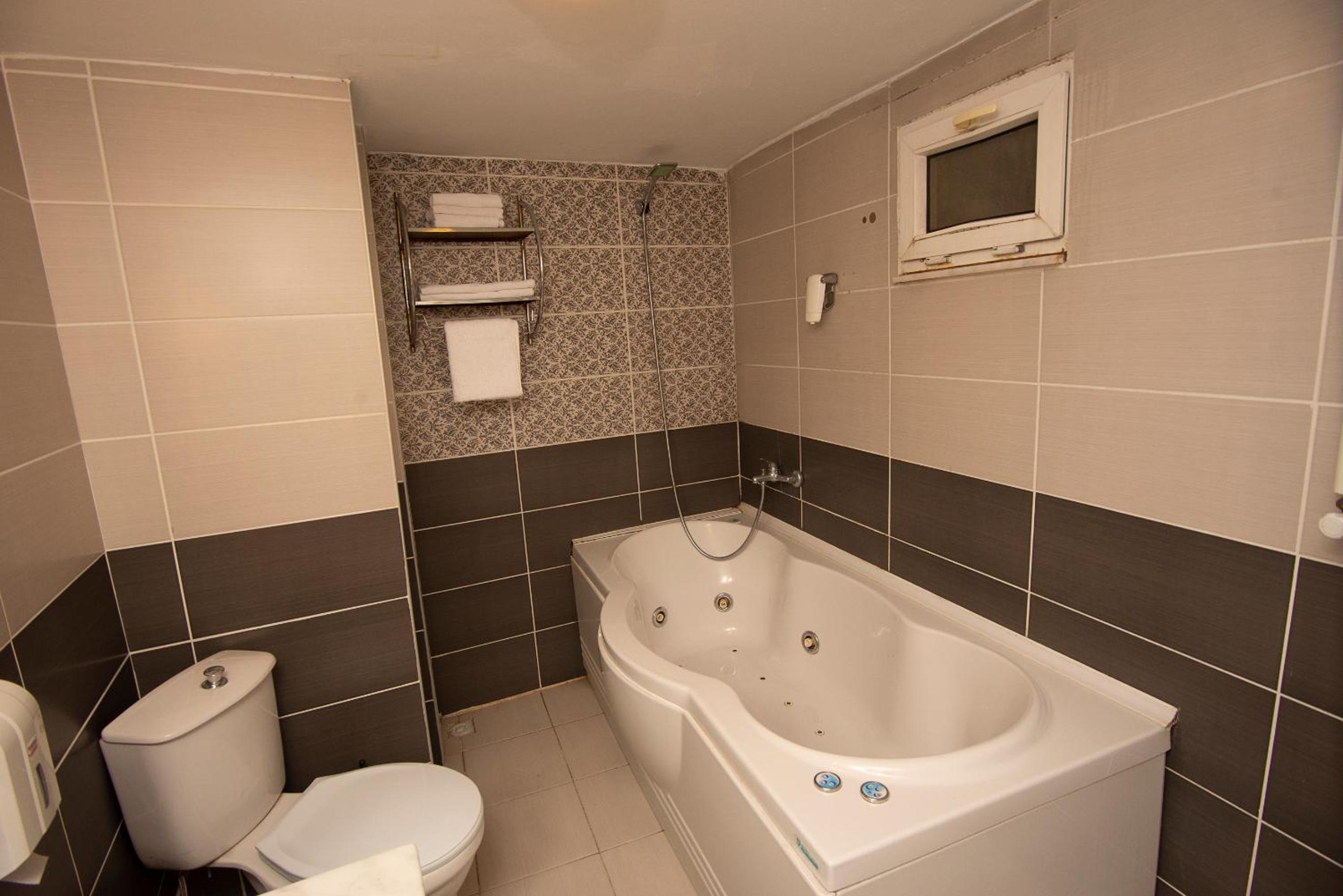 Family Room with Terrace photo 2