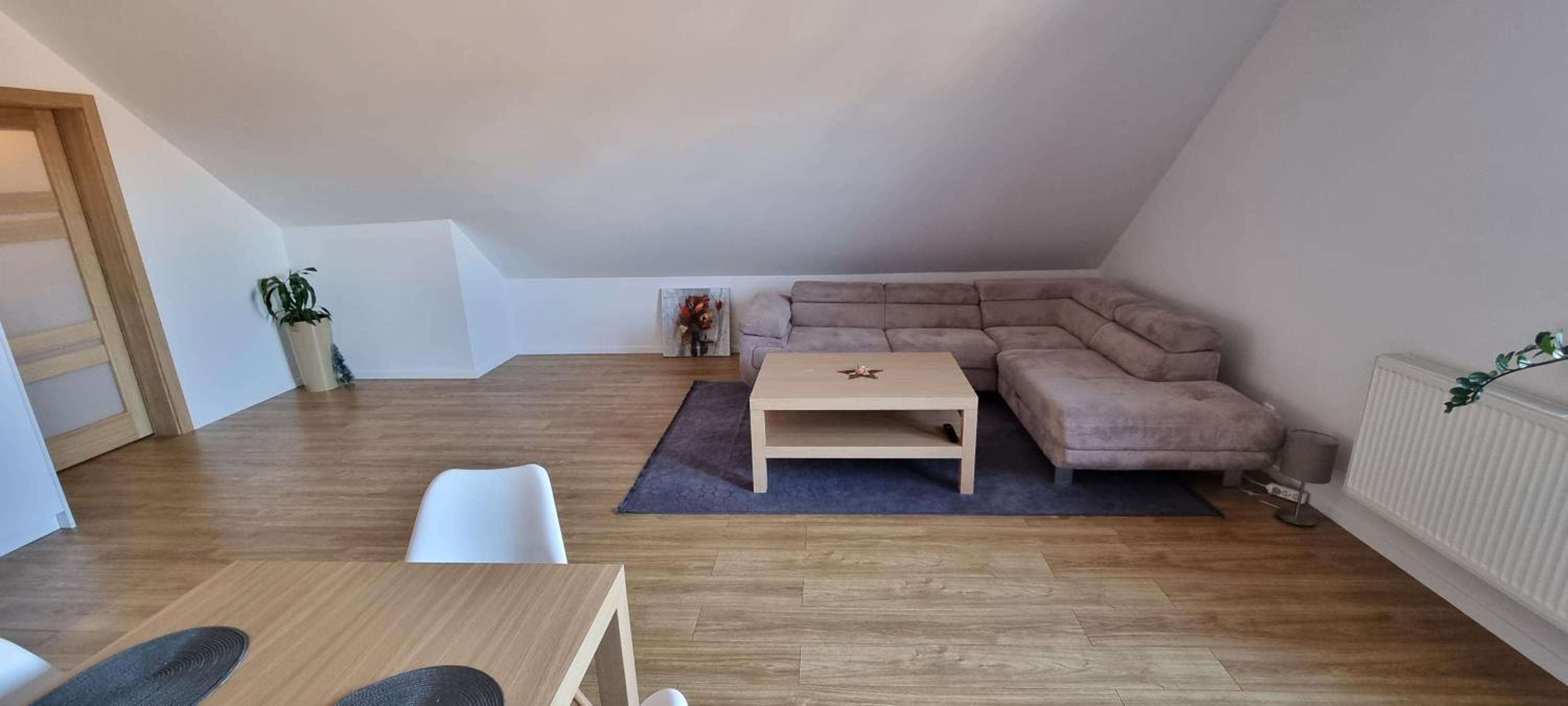 Apartment with Mountain View - Photo 5