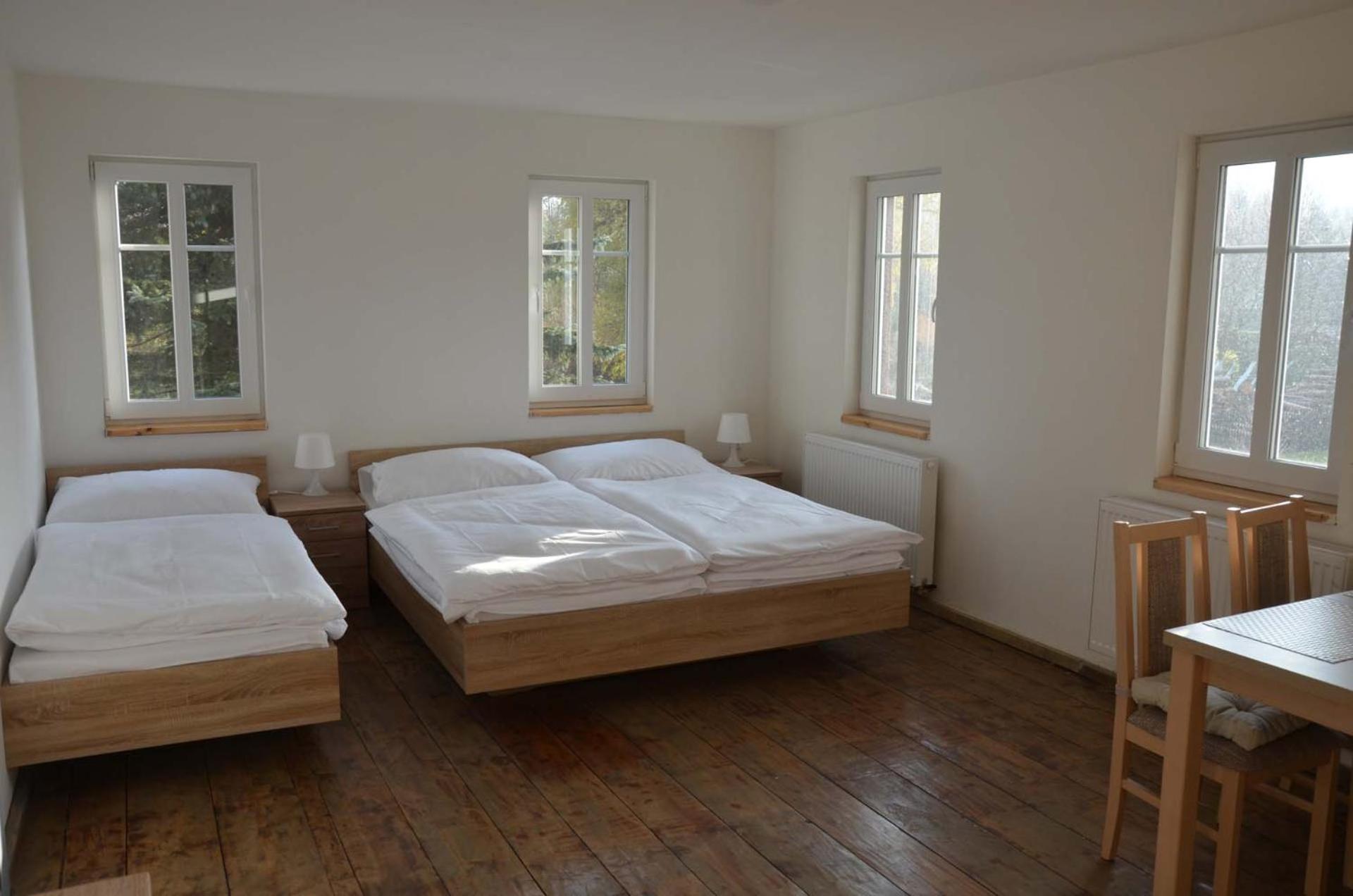 One-Bedroom Apartment photo 1