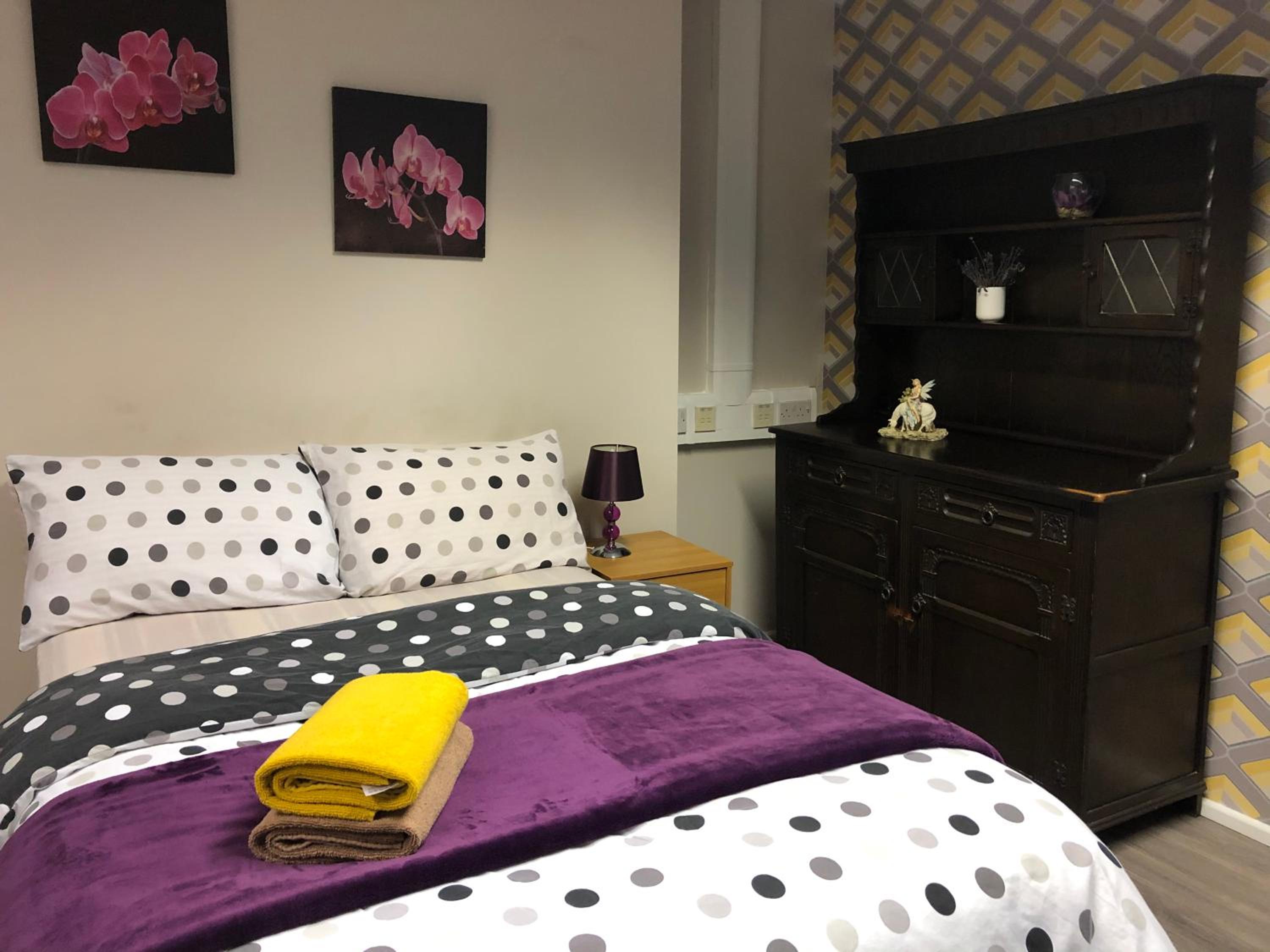 Double Room with Private Bathroom photo 3