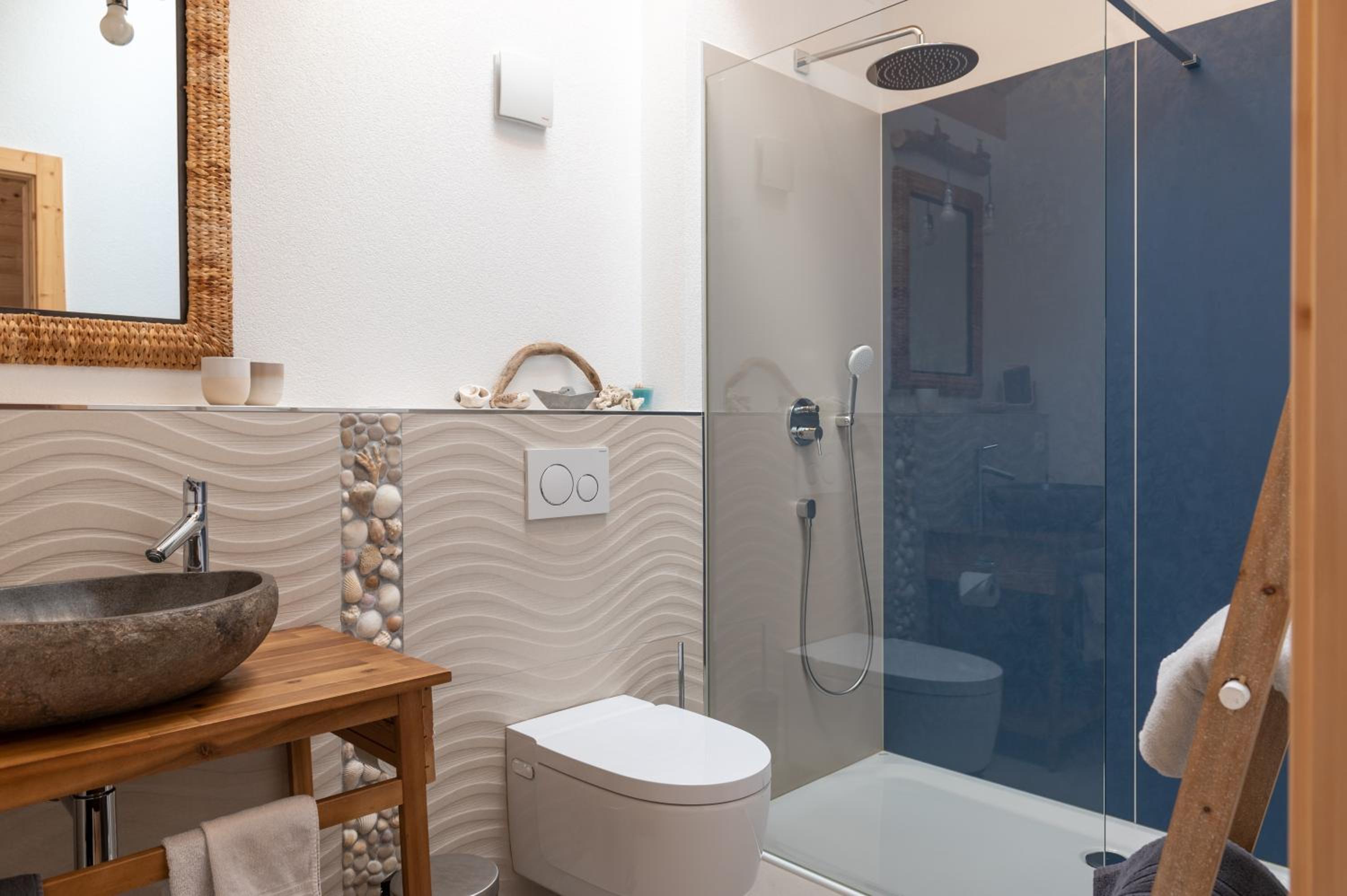 Double Room with Mountain View - Photo 3
