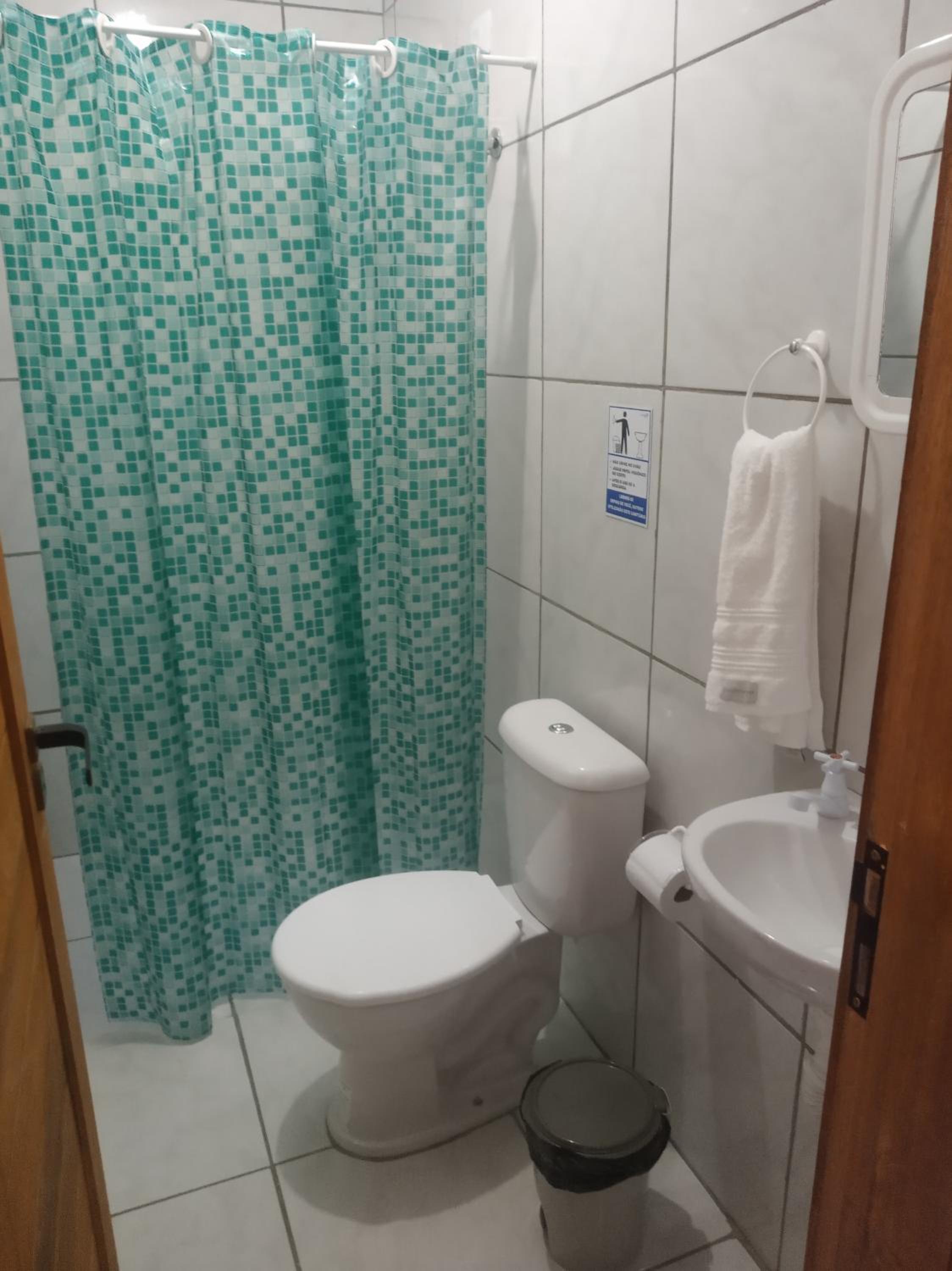 Family Room with Private Bathroom photo 3