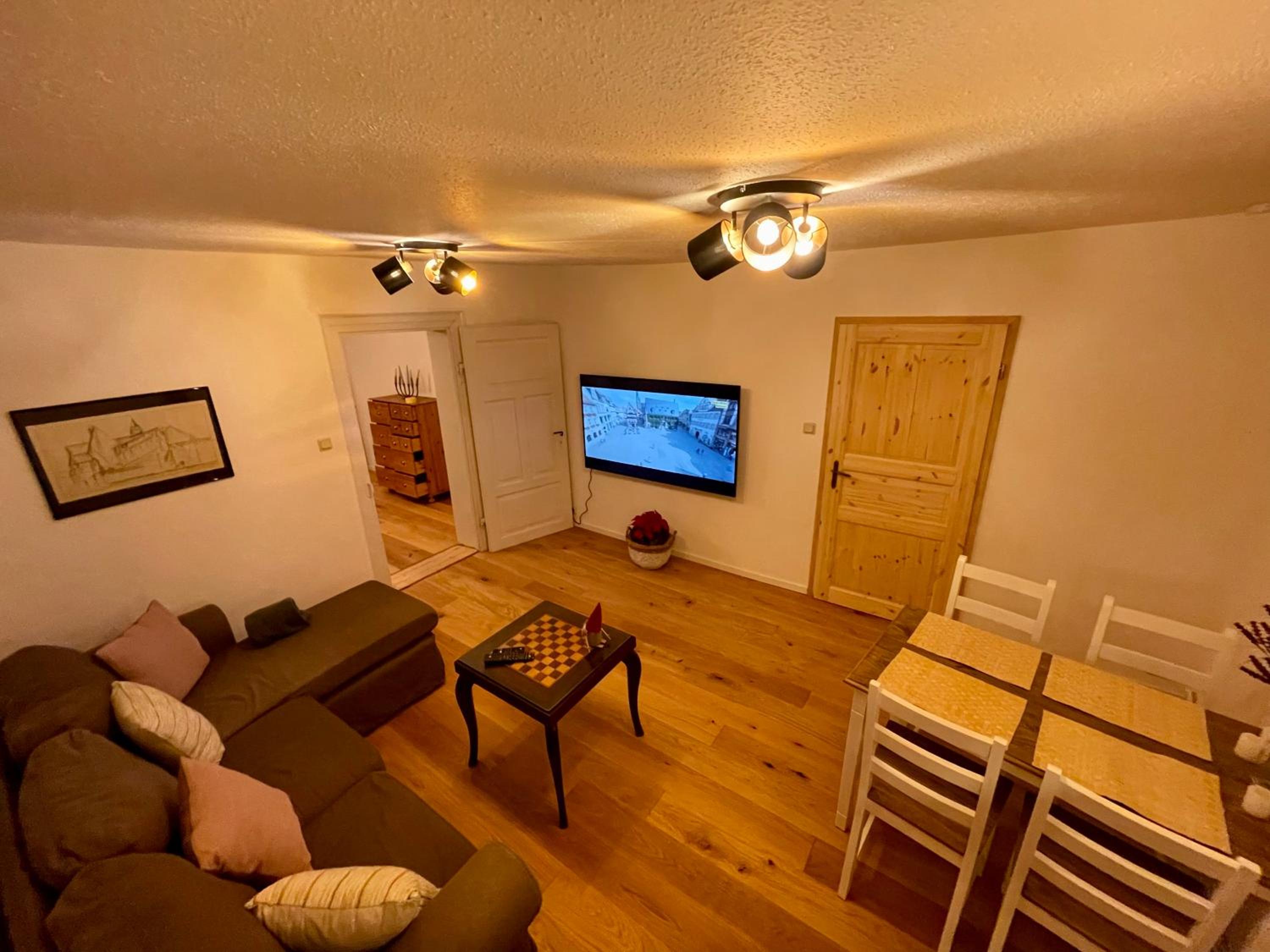 One-Bedroom Apartment photo 1