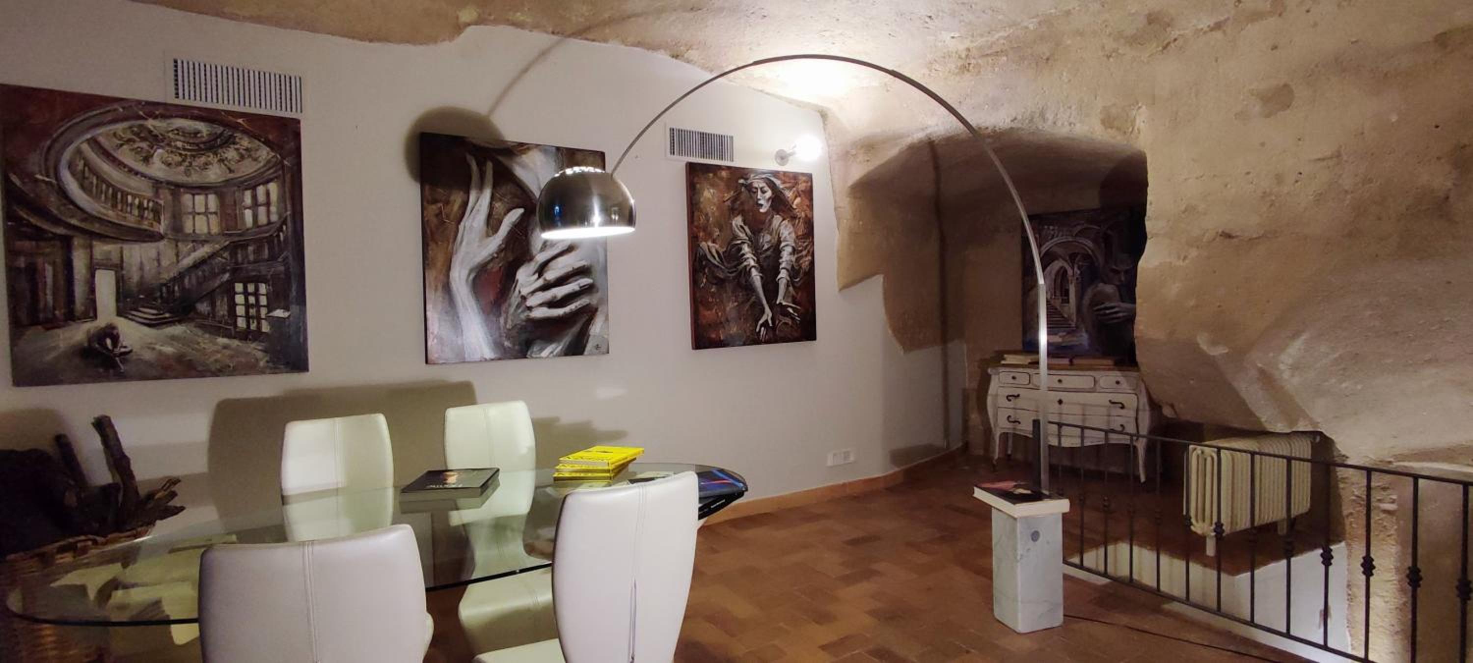 Superior King Room - Photo 24