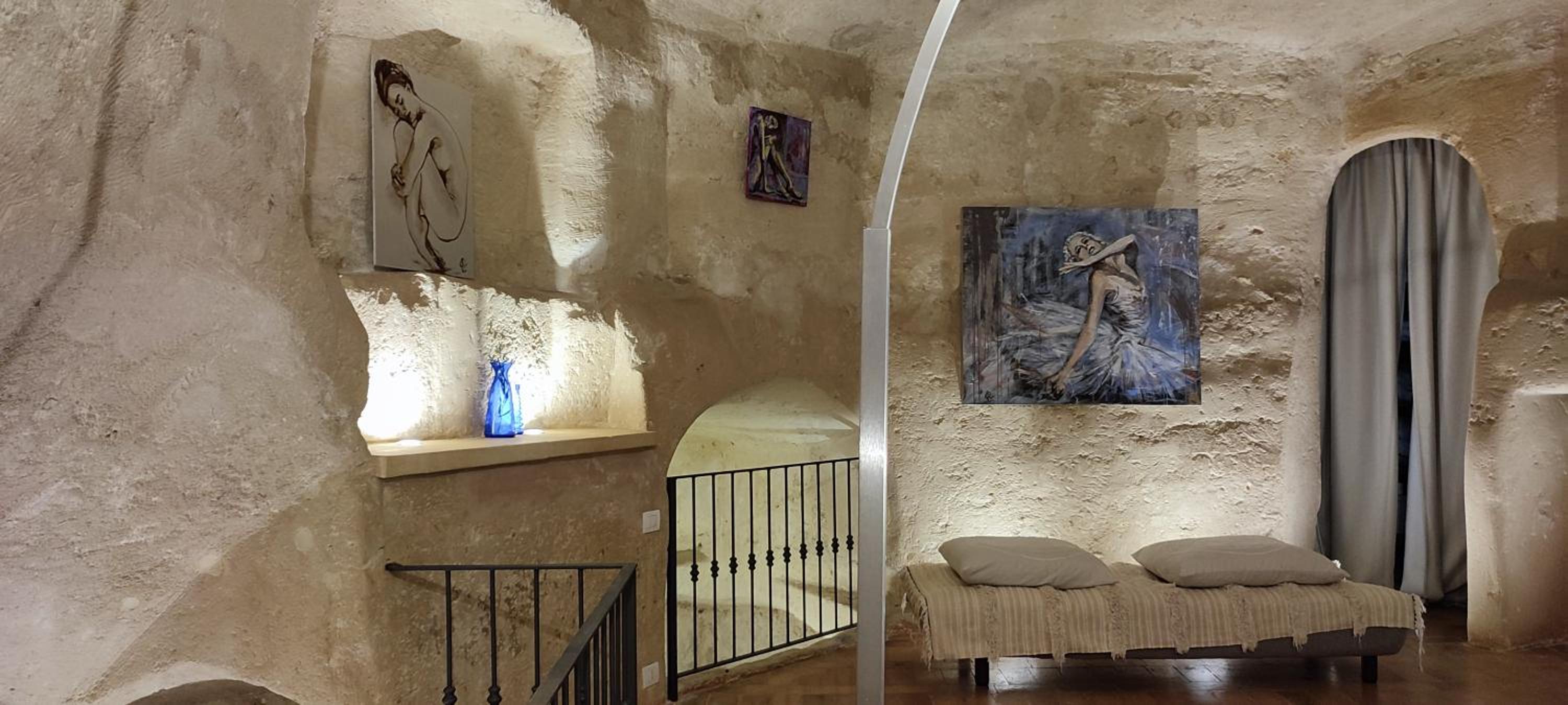 Superior King Room - Photo 26