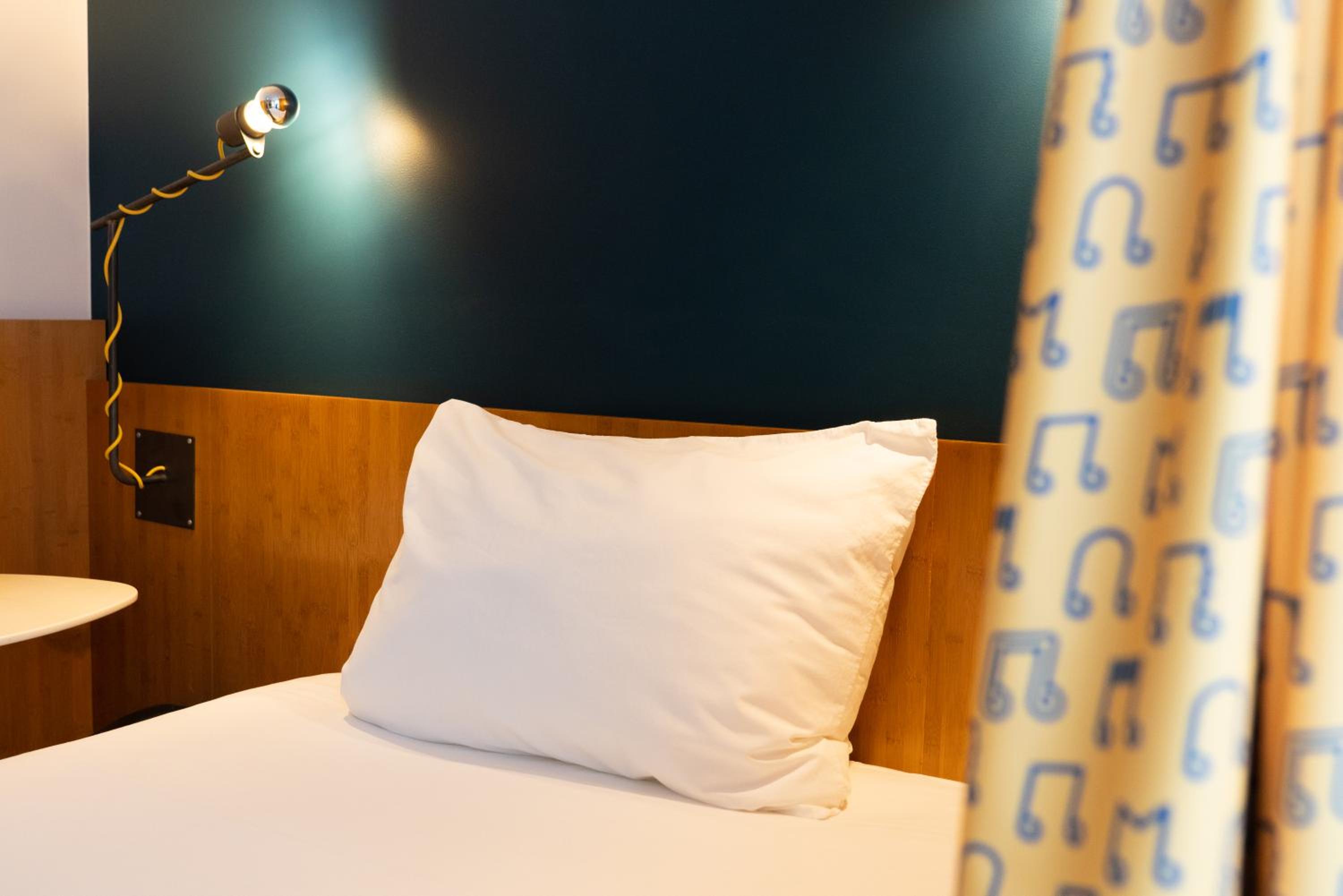 Standard Double Room - Photo 2