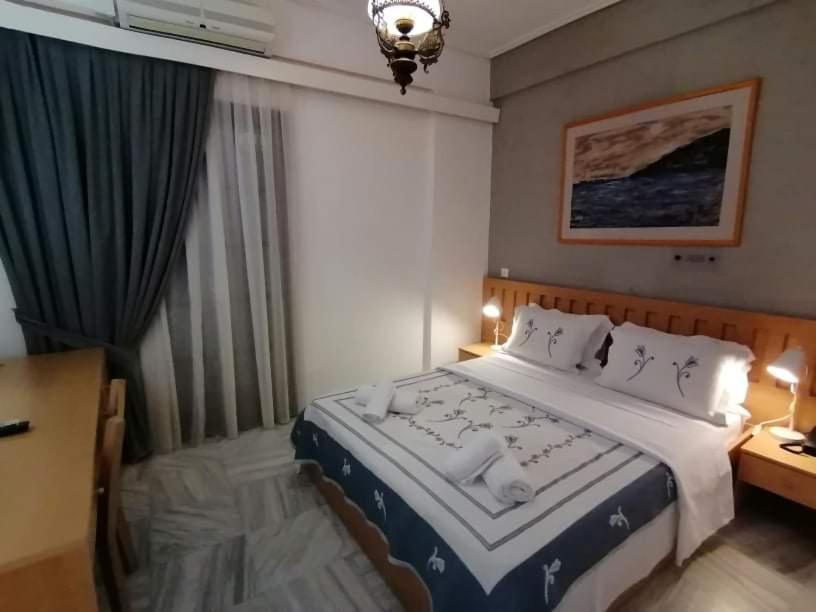 2nd Floor Double or Twin Lux (With Balcony) photo 3