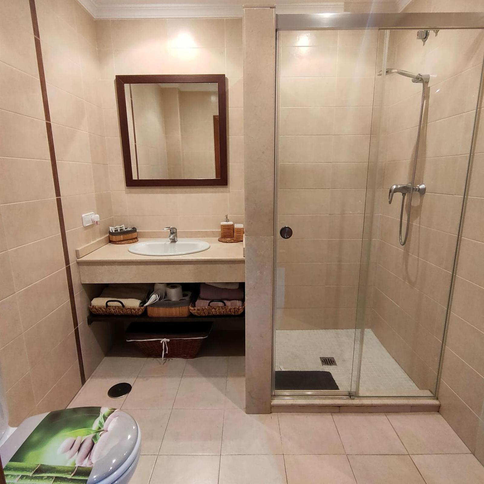 Four-Bedroom House photo 3