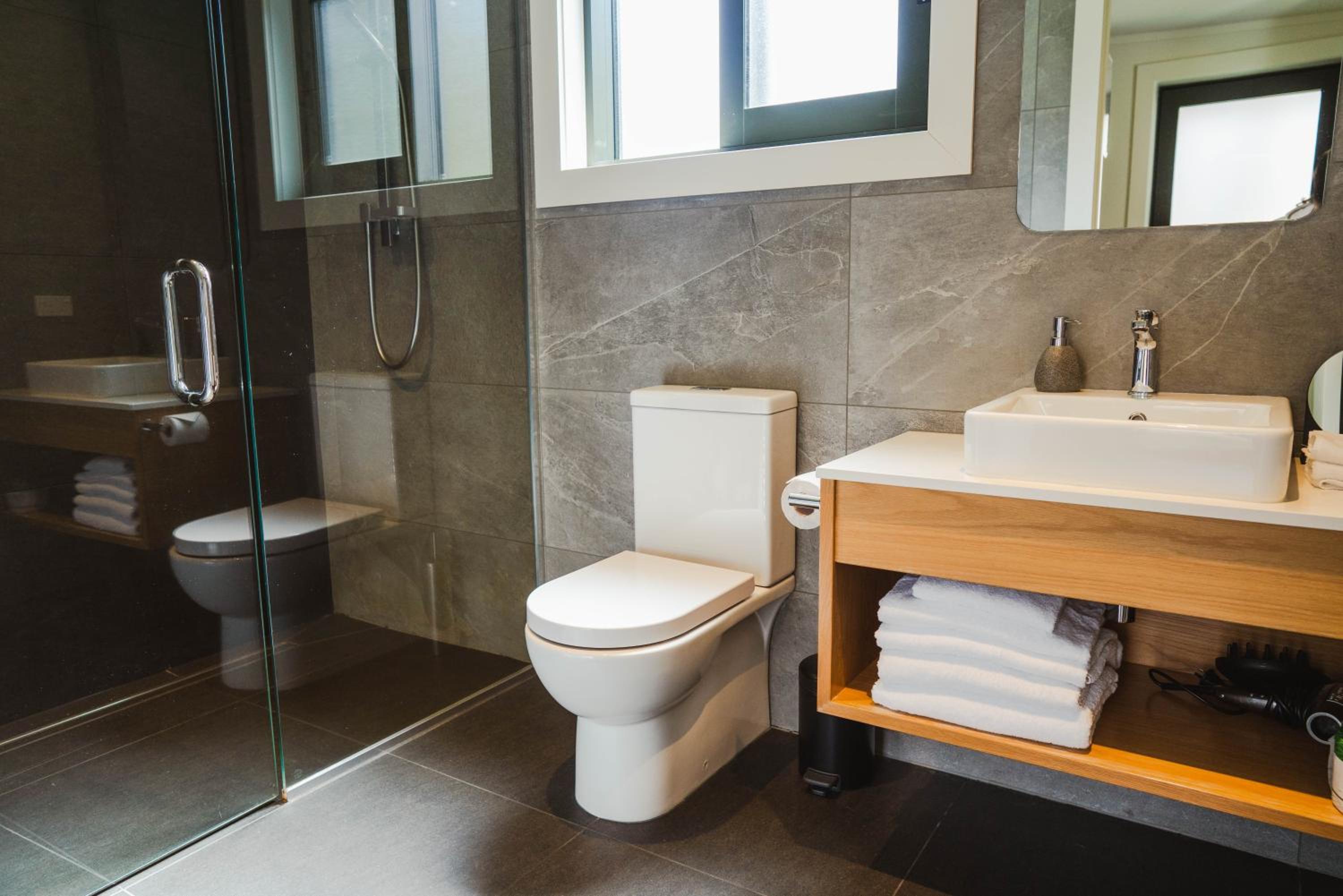 Superior Chalet - Photo 6