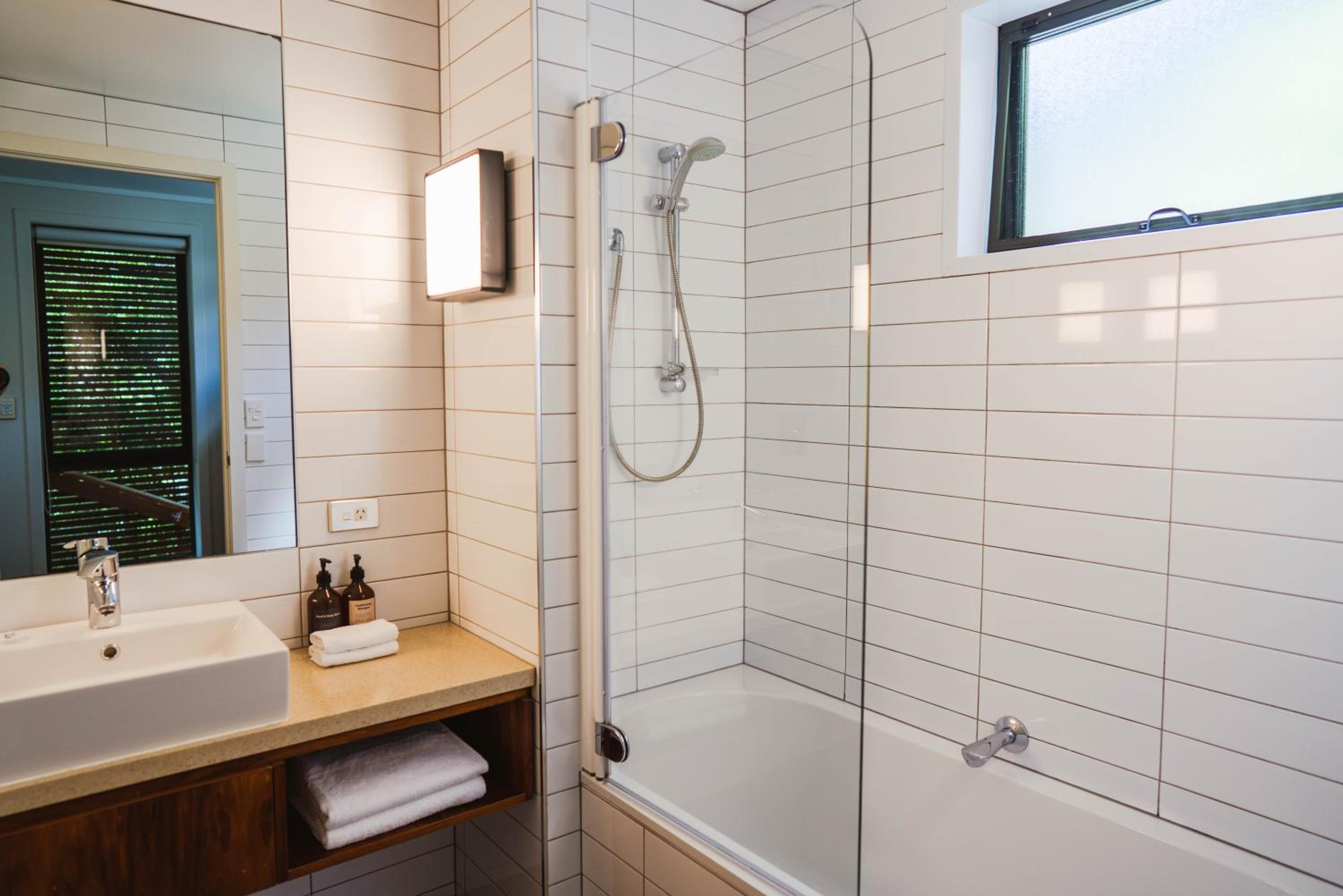 Superior Chalet - Photo 5