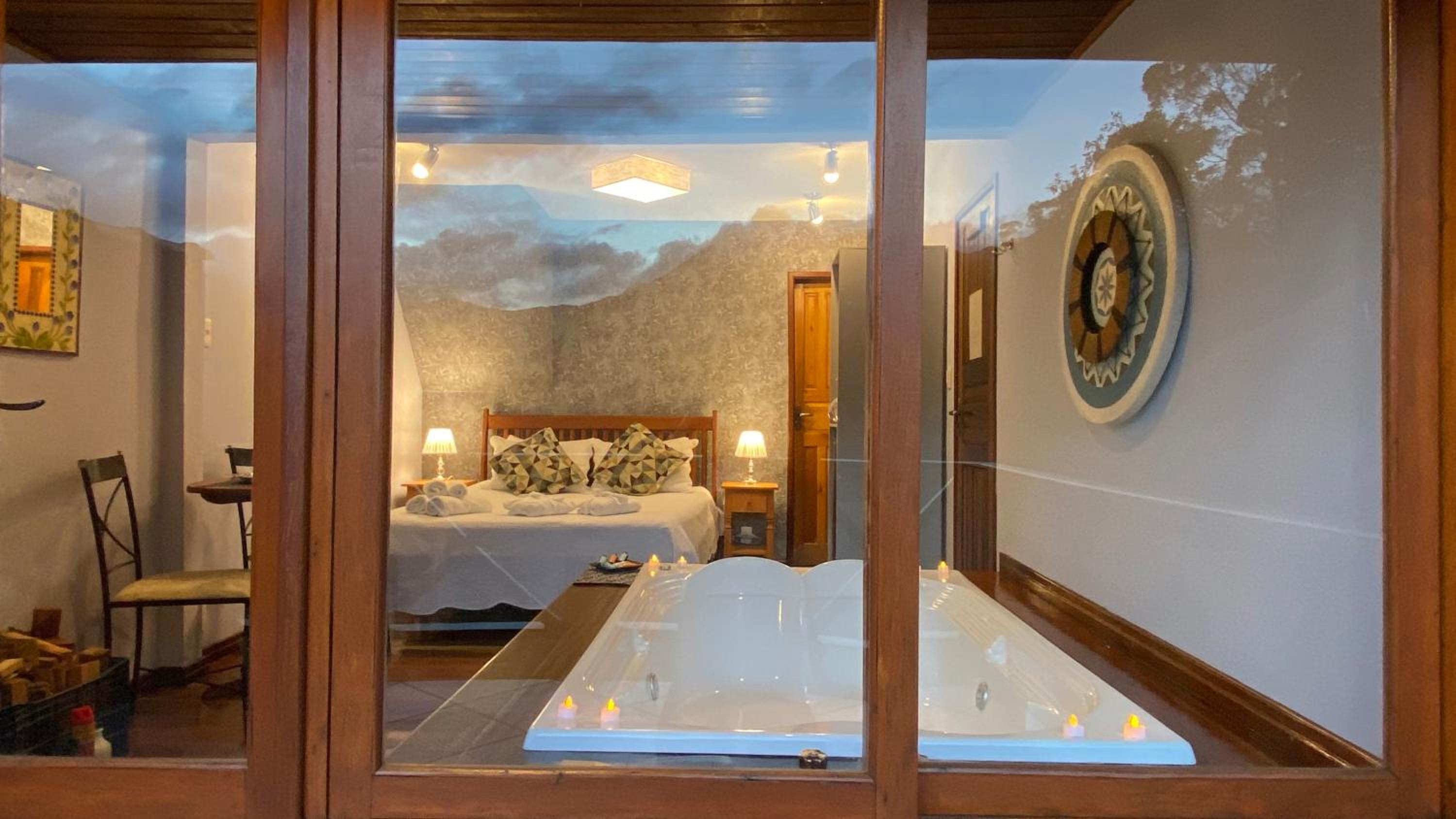 Luxury Suite with Spa Bath photo 1