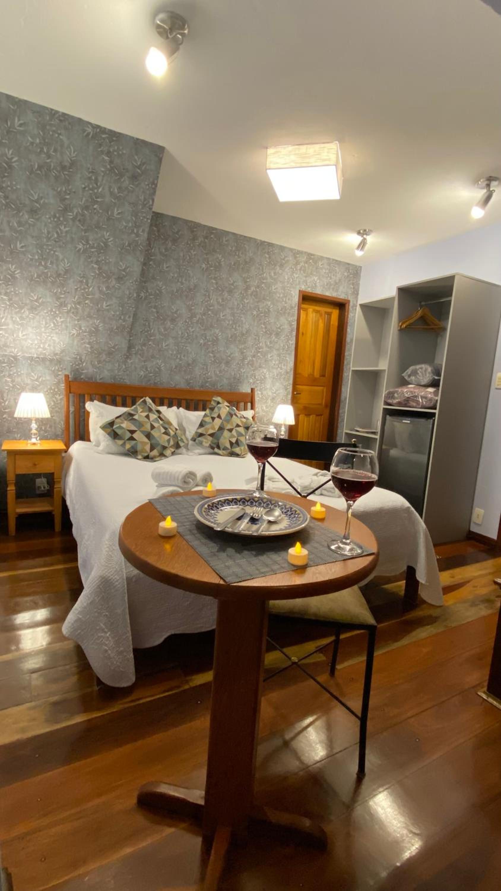 Luxury Suite with Spa Bath photo 2