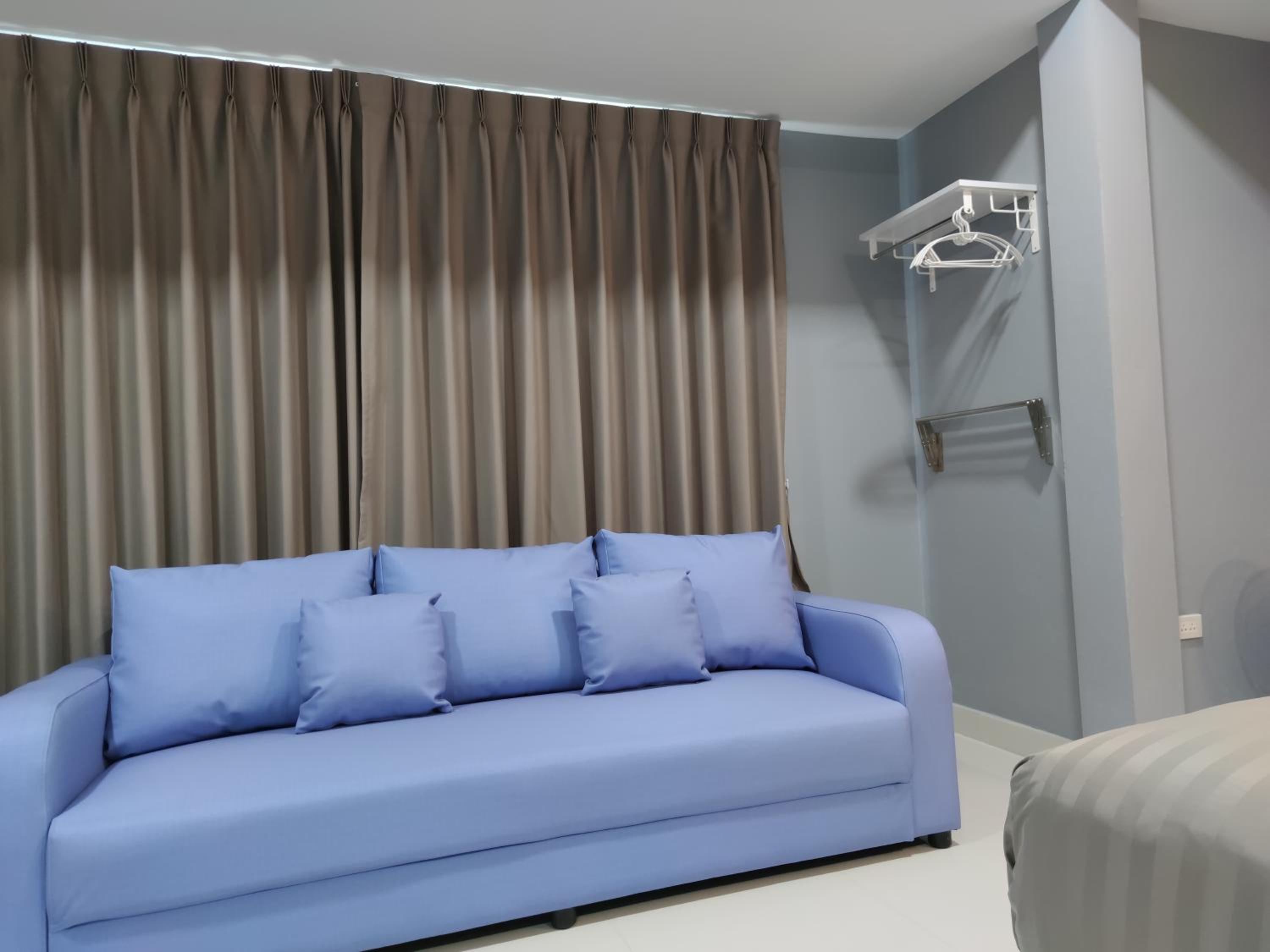 Deluxe Double or Twin Room with Balcony - Photo 11