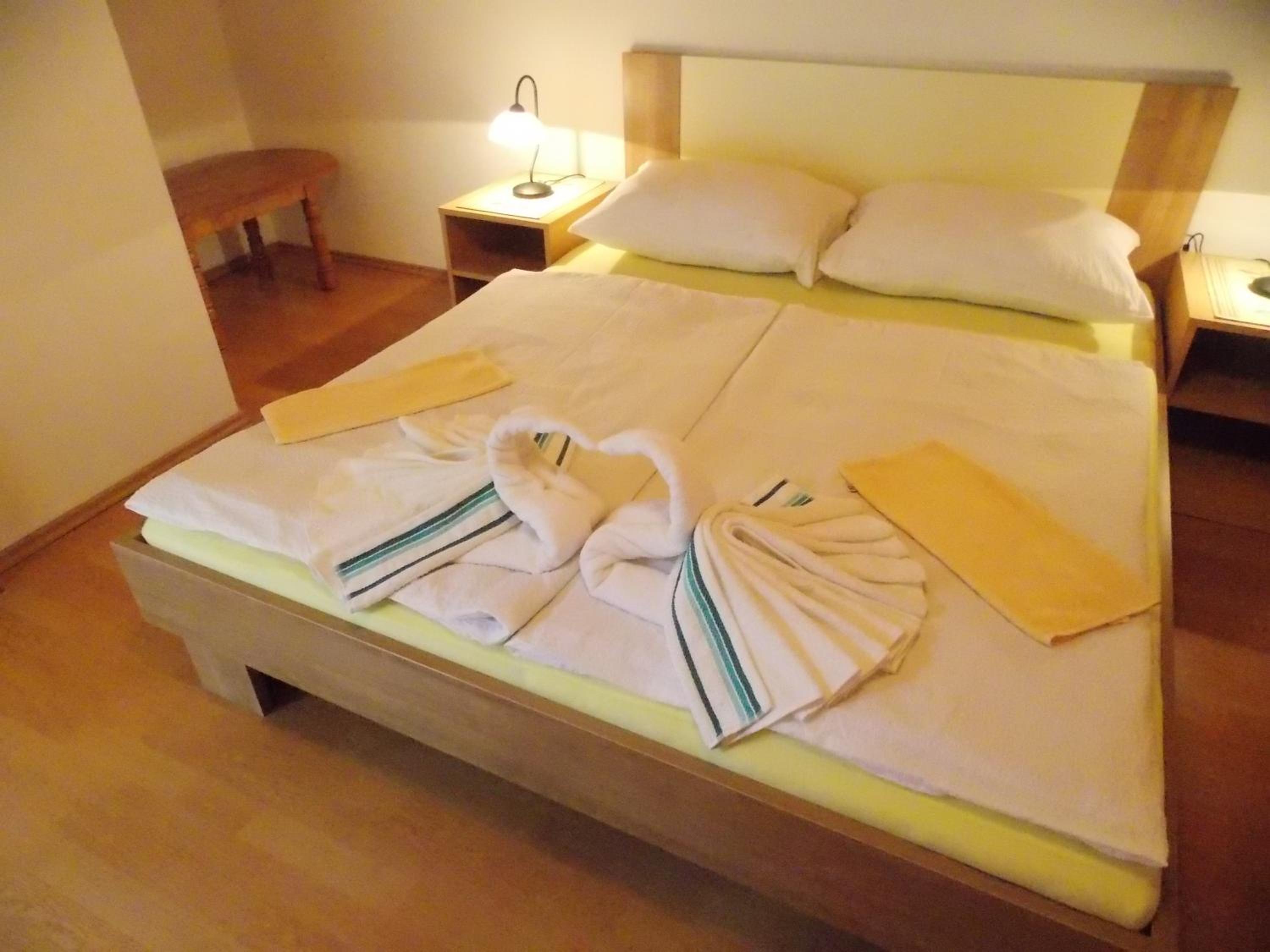 One-Bedroom Apartment with Balcony