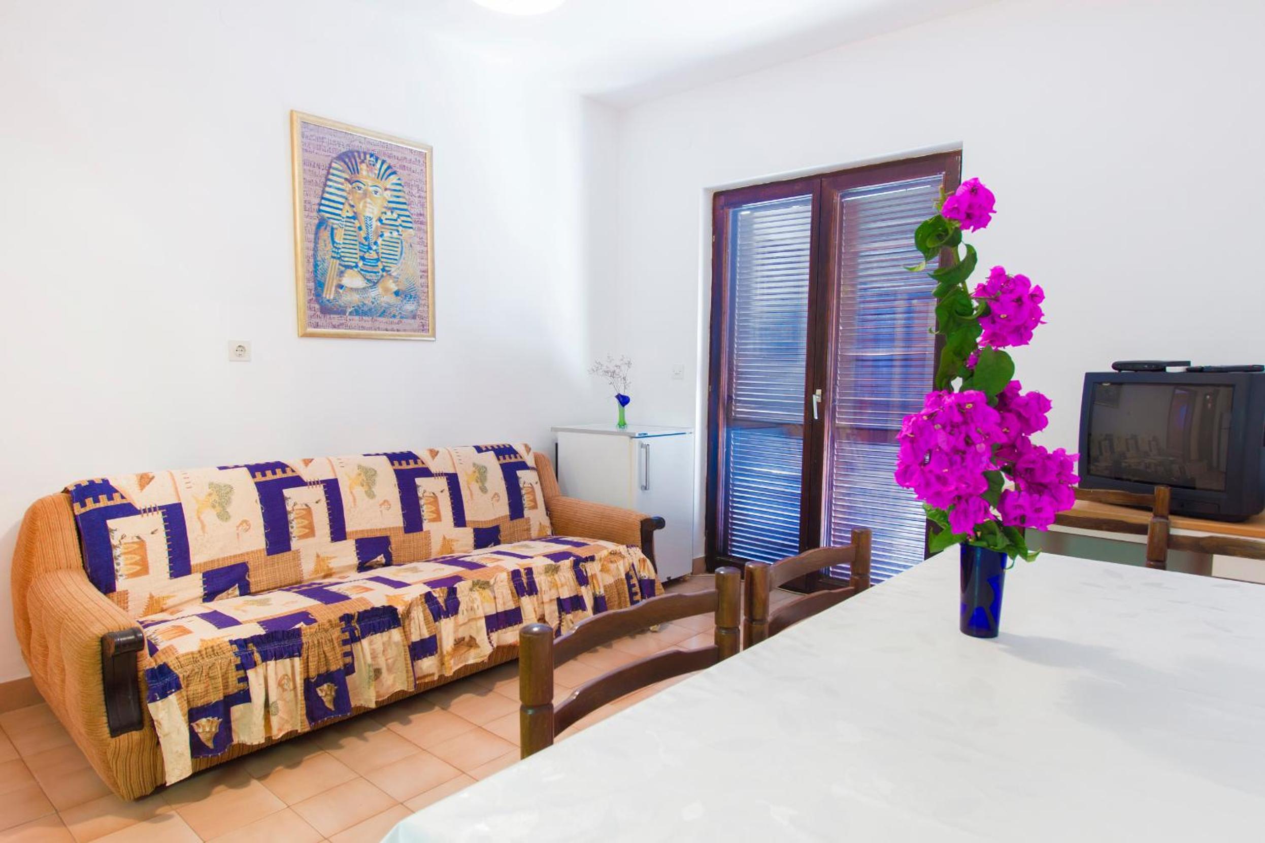 Two-Bedroom Apartment with Balcony and Sea View