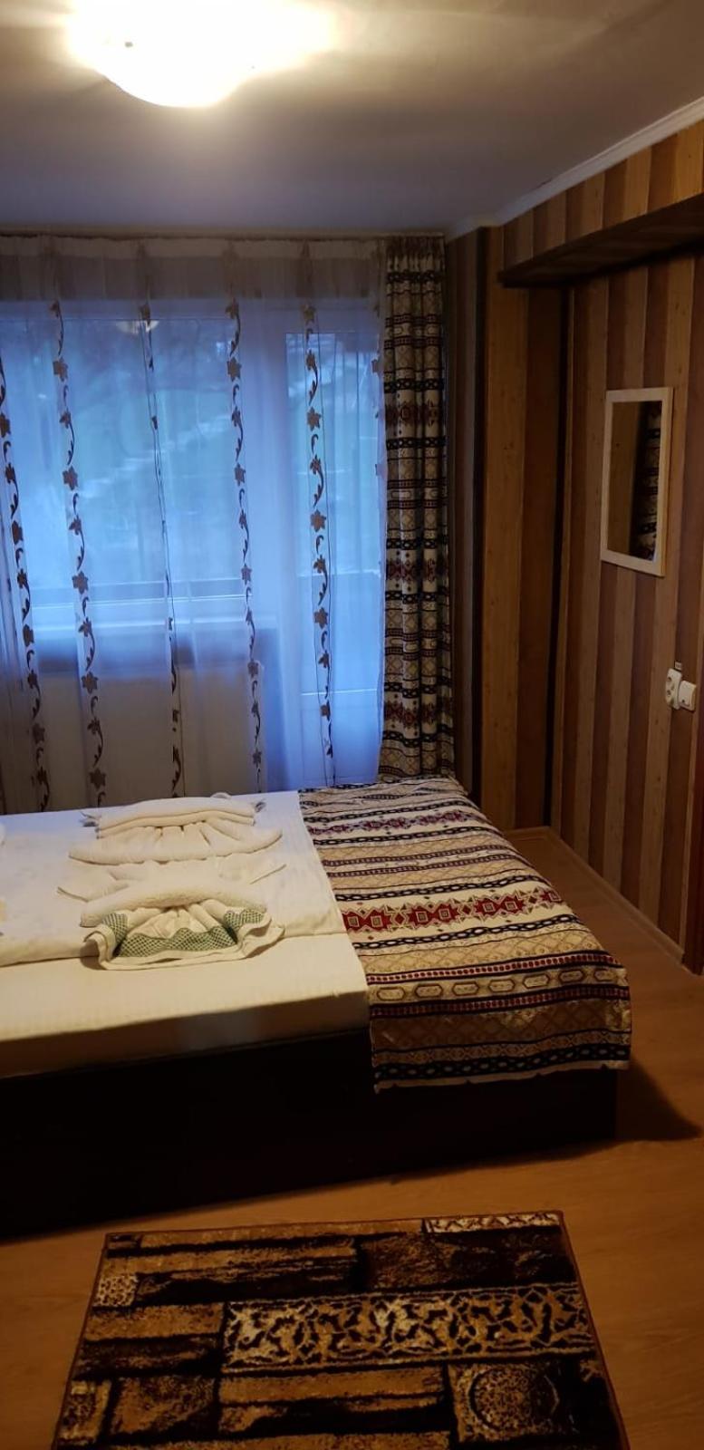 Double Room with Balcony - Photo 6